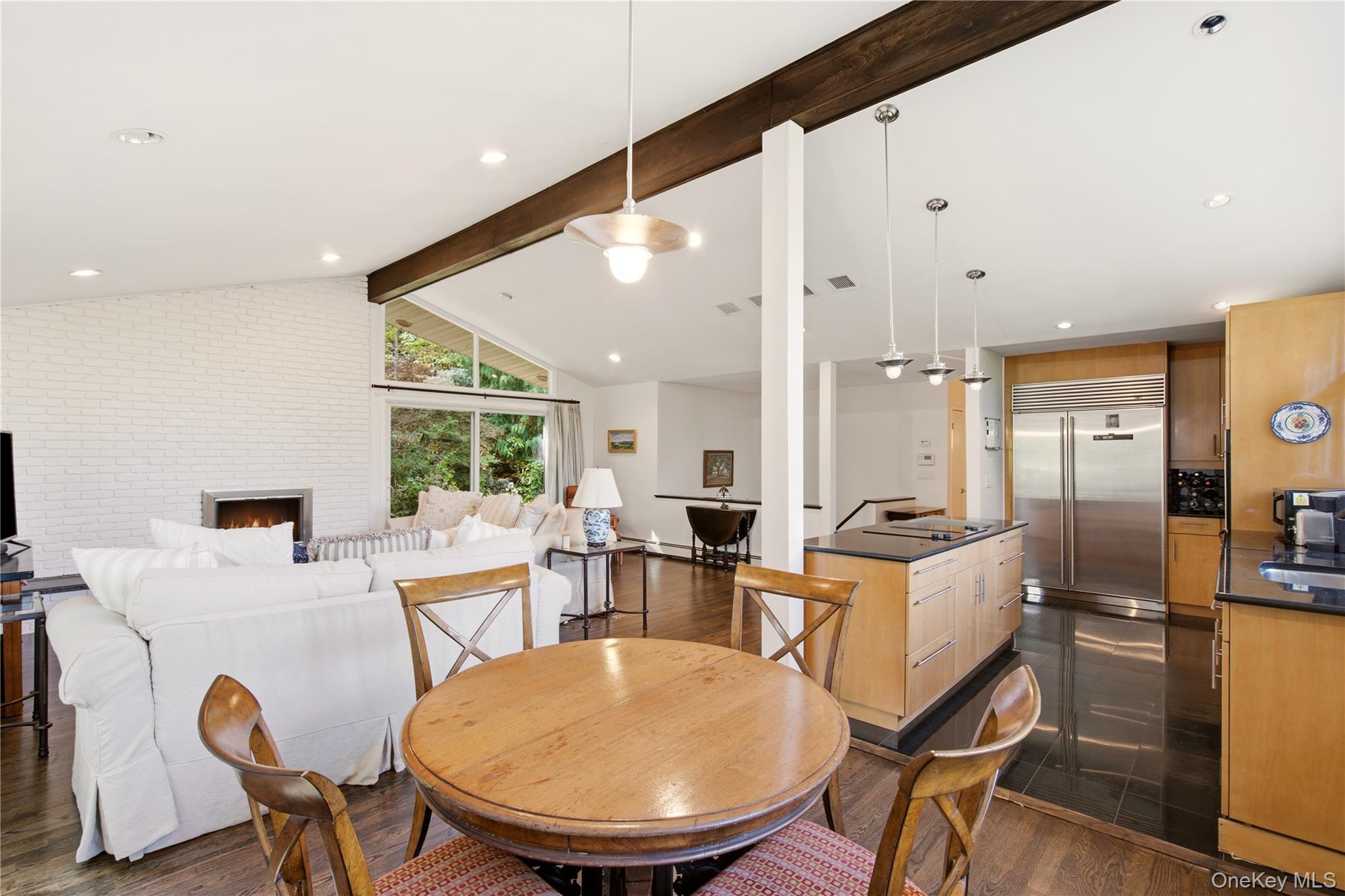 12 Sandy Hollow Road, Northport, NY, 11768 - 物件實景
