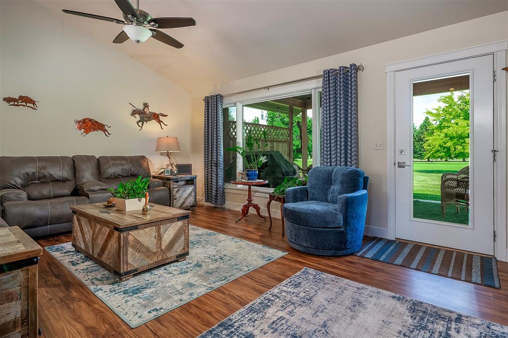 Polson, Montana, 59860, United States, 3 Bedrooms Bedrooms, ,1 BathroomBathrooms,Residential,For Sale,1976737