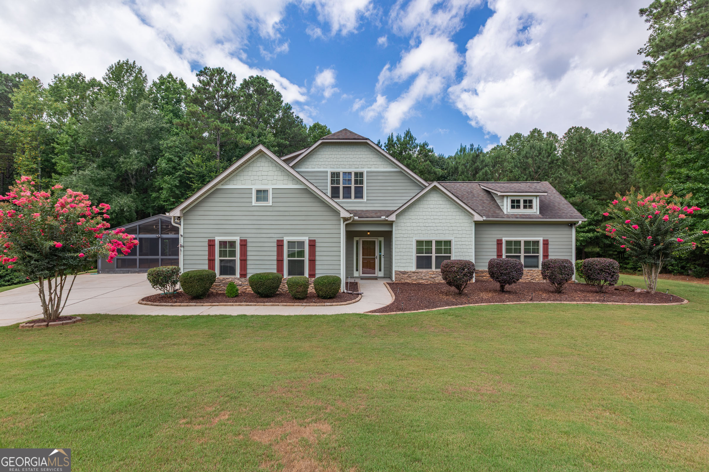 Senoia, Georgia, 30276, United States, 4 Bedrooms Bedrooms, ,3 BathroomsBathrooms,Residential,For Sale,1970203