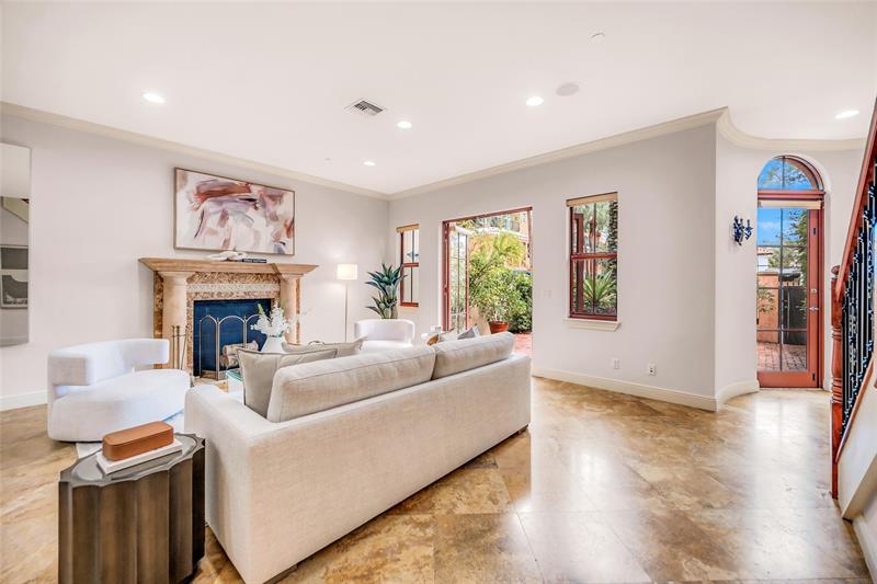Fort Lauderdale, Florida, 33301, United States, 3 Bedrooms Bedrooms, ,4 BathroomsBathrooms,Residential,For Sale,1947110