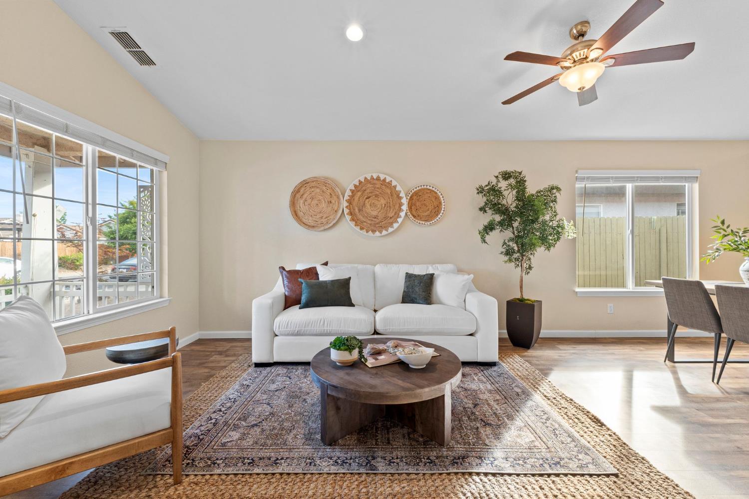 Rancho Cordova, California, 95670, United States, 3 Bedrooms Bedrooms, ,2 BathroomsBathrooms,Residential,For Sale,1900800