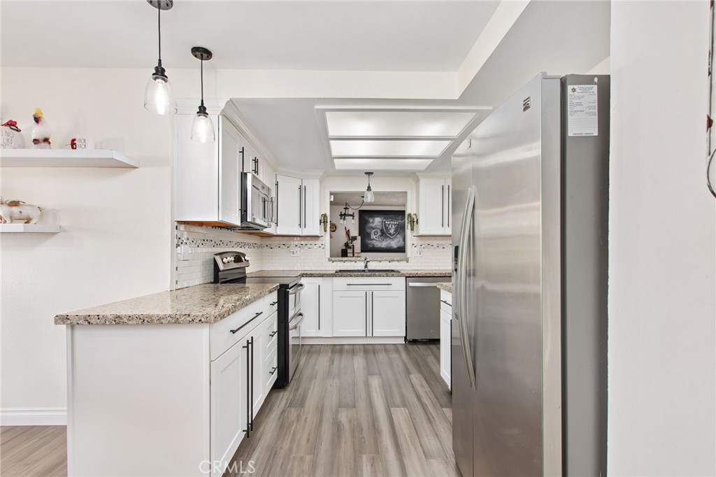 Canyon Lake, California, 92587, United States, 3 Bedrooms Bedrooms, ,2 BathroomsBathrooms,Residential,For Sale,1980703