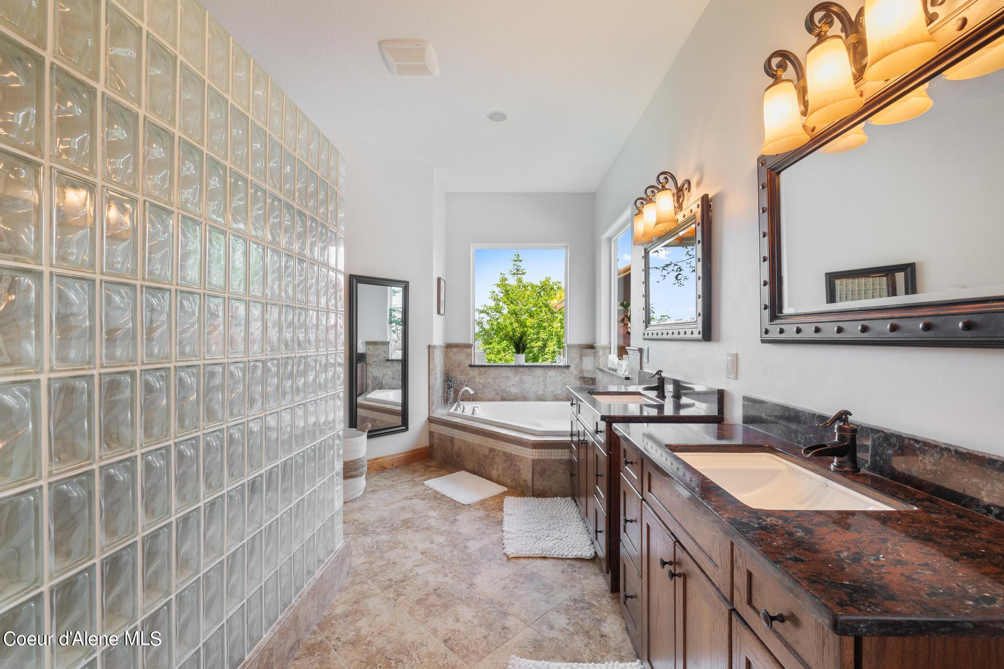 Coeur D'alene, Idaho, 83814, United States, 4 Bedrooms Bedrooms, ,3 BathroomsBathrooms,Residential,For Sale,1795061