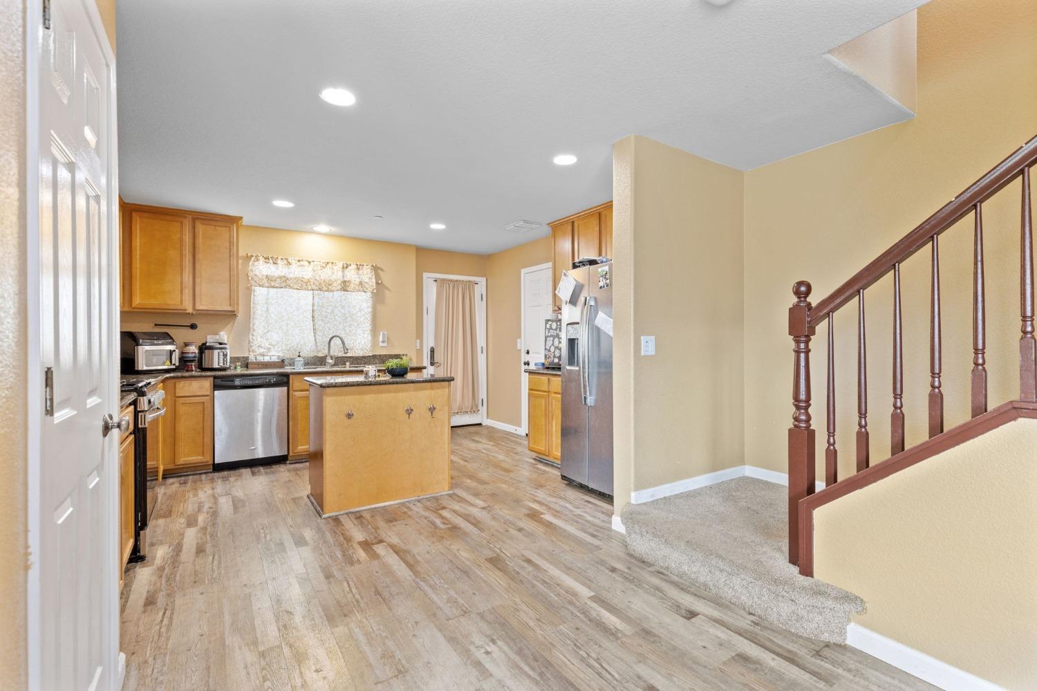 Woodland, California, 95776, United States, 3 Bedrooms Bedrooms, ,3 BathroomsBathrooms,Residential,For Sale,1910654
