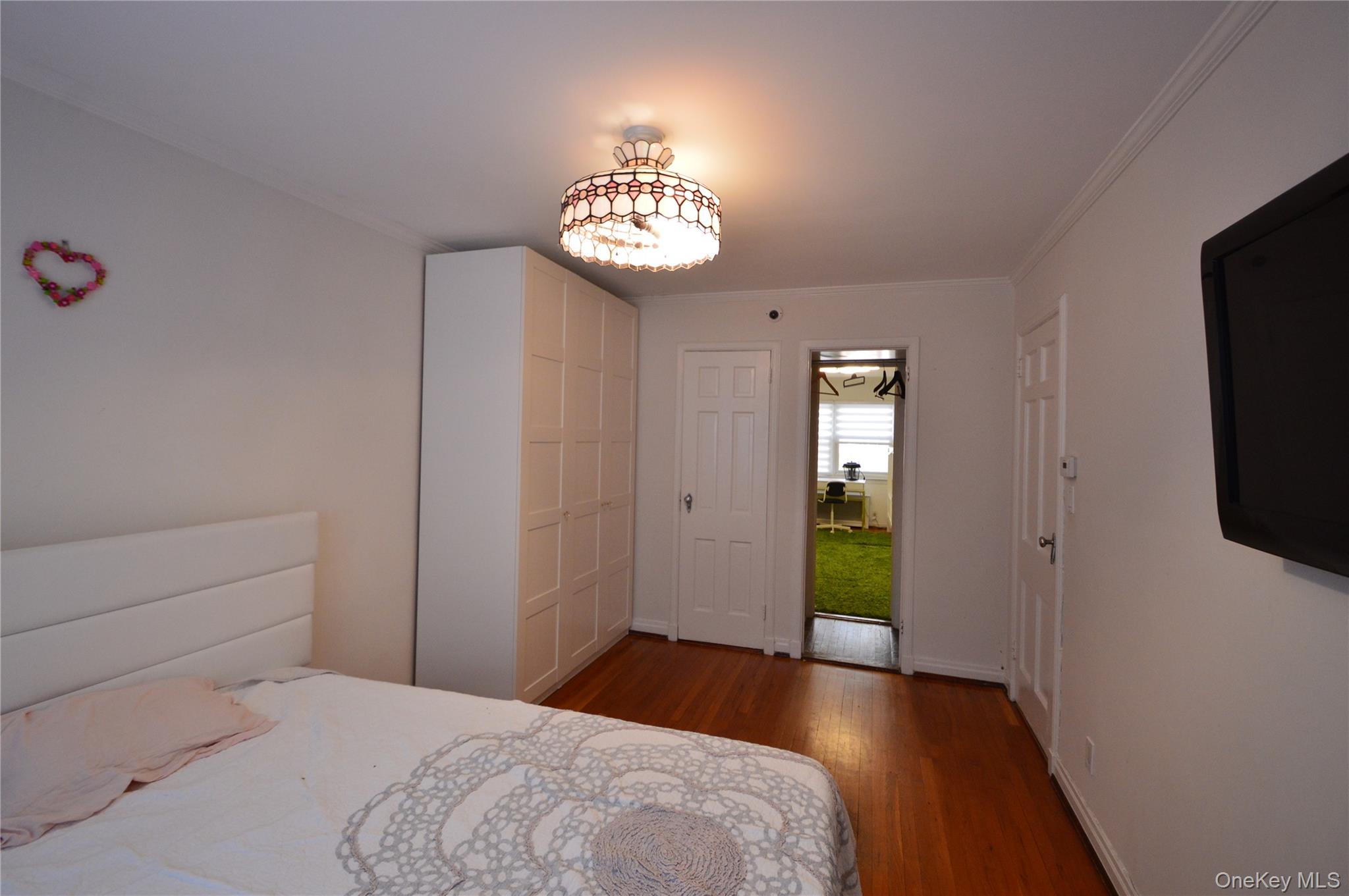 Forest Hills, New York, 11375, United States, 3 Bedrooms Bedrooms, ,3 BathroomsBathrooms,Residential,For Sale,1989645