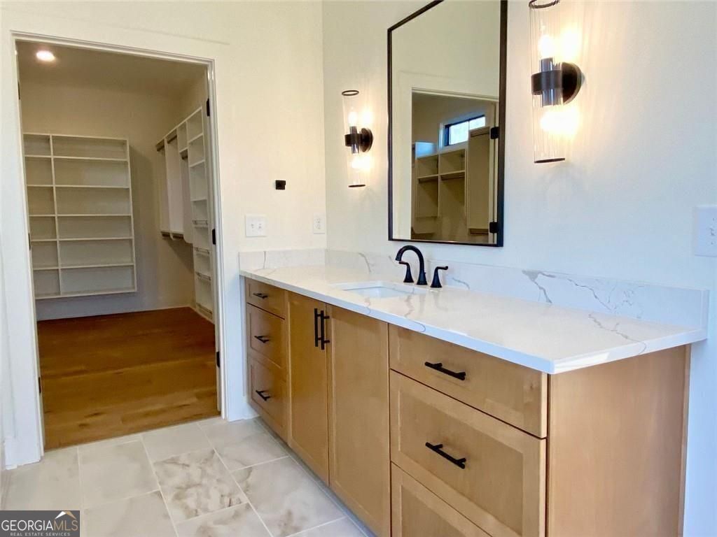 Gainesville, Georgia, 30506, United States, 5 Bedrooms Bedrooms, ,4 BathroomsBathrooms,Residential,For Sale,1909914