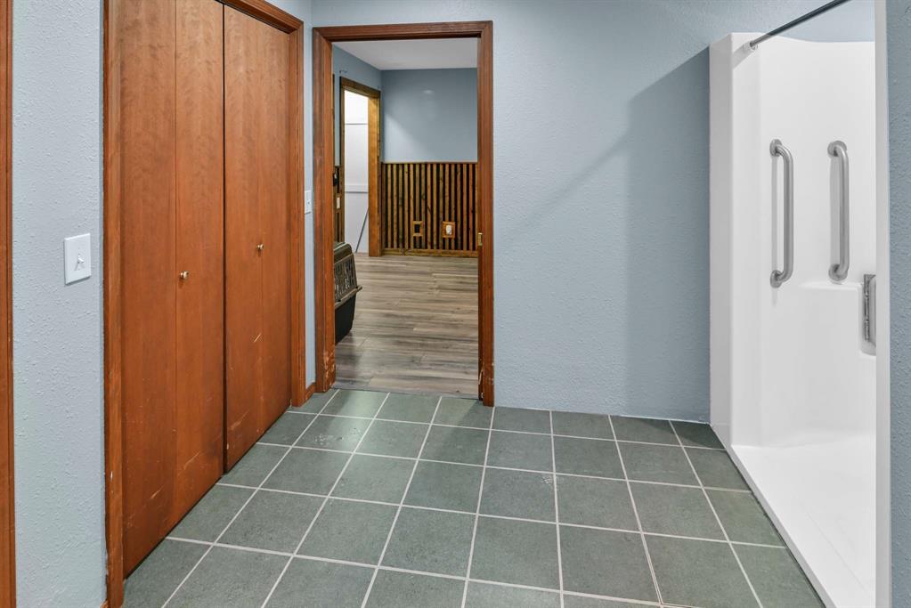 Columbia Falls, Montana, 59912, United States, 7 Bedrooms Bedrooms, ,2 BathroomsBathrooms,Residential,For Sale,1990809