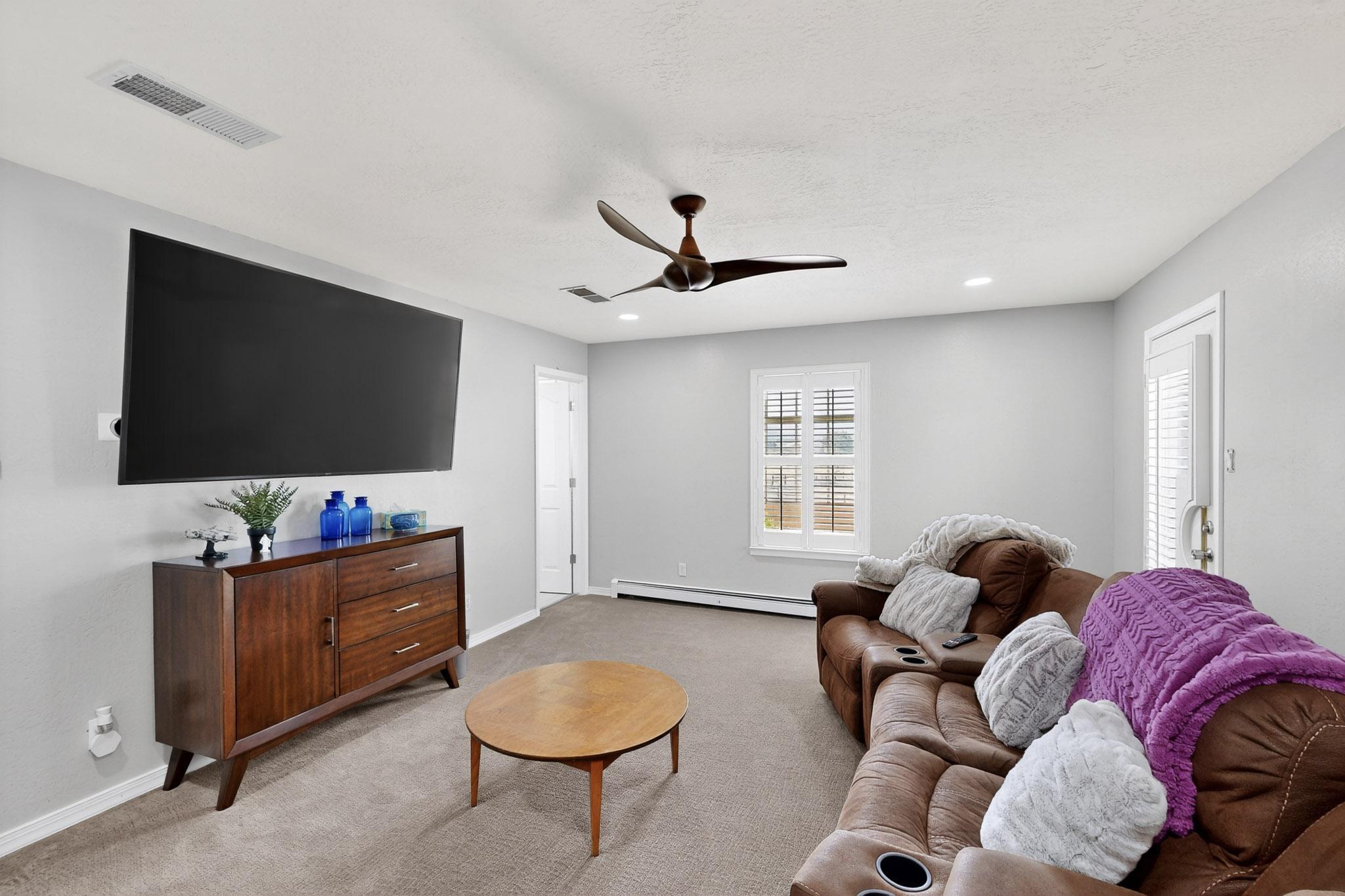 Albuquerque, New Mexico, 87122, United States, 4 Bedrooms Bedrooms, ,3 BathroomsBathrooms,Residential,For Sale,1914202