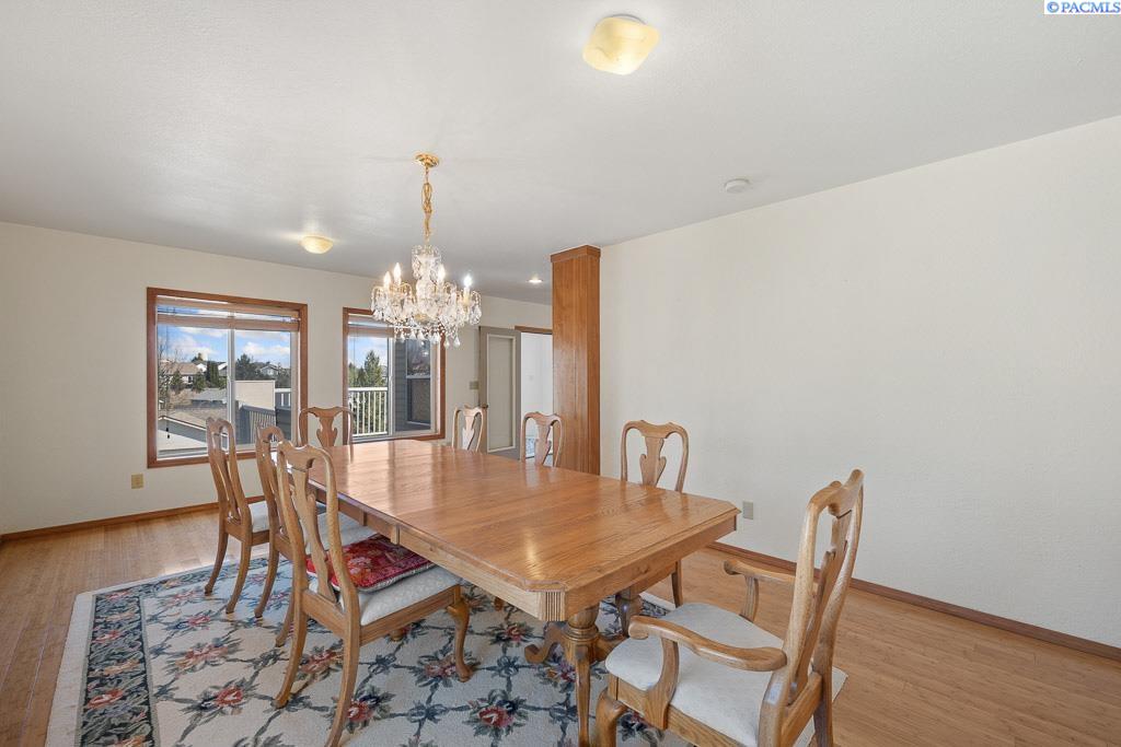 Pullman, Washington, 99163, United States, 4 Bedrooms Bedrooms, ,3 BathroomsBathrooms,Residential,For Sale,1777658