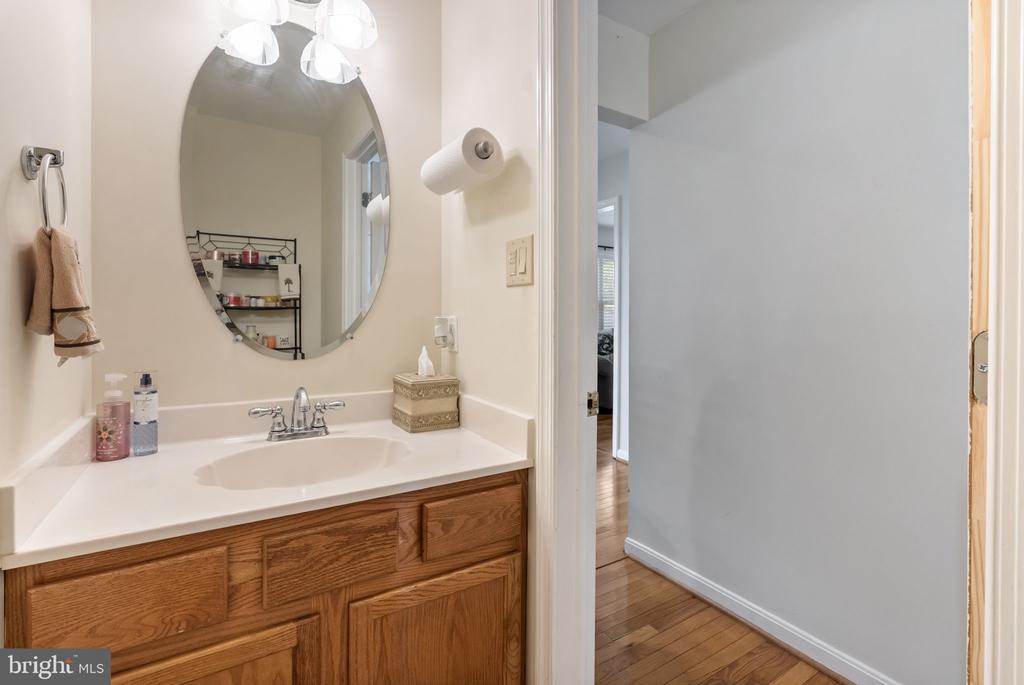 Winchester, Virginia, 22601, United States, 3 Bedrooms Bedrooms, ,3 BathroomsBathrooms,Residential,For Sale,1906316