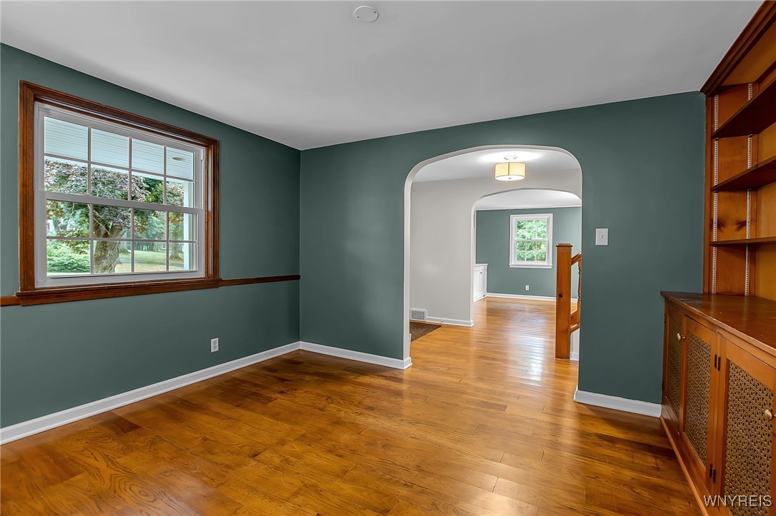 Elma, New York, 14059, United States, 7 Bedrooms Bedrooms, ,6 BathroomsBathrooms,Residential,For Sale,1935359