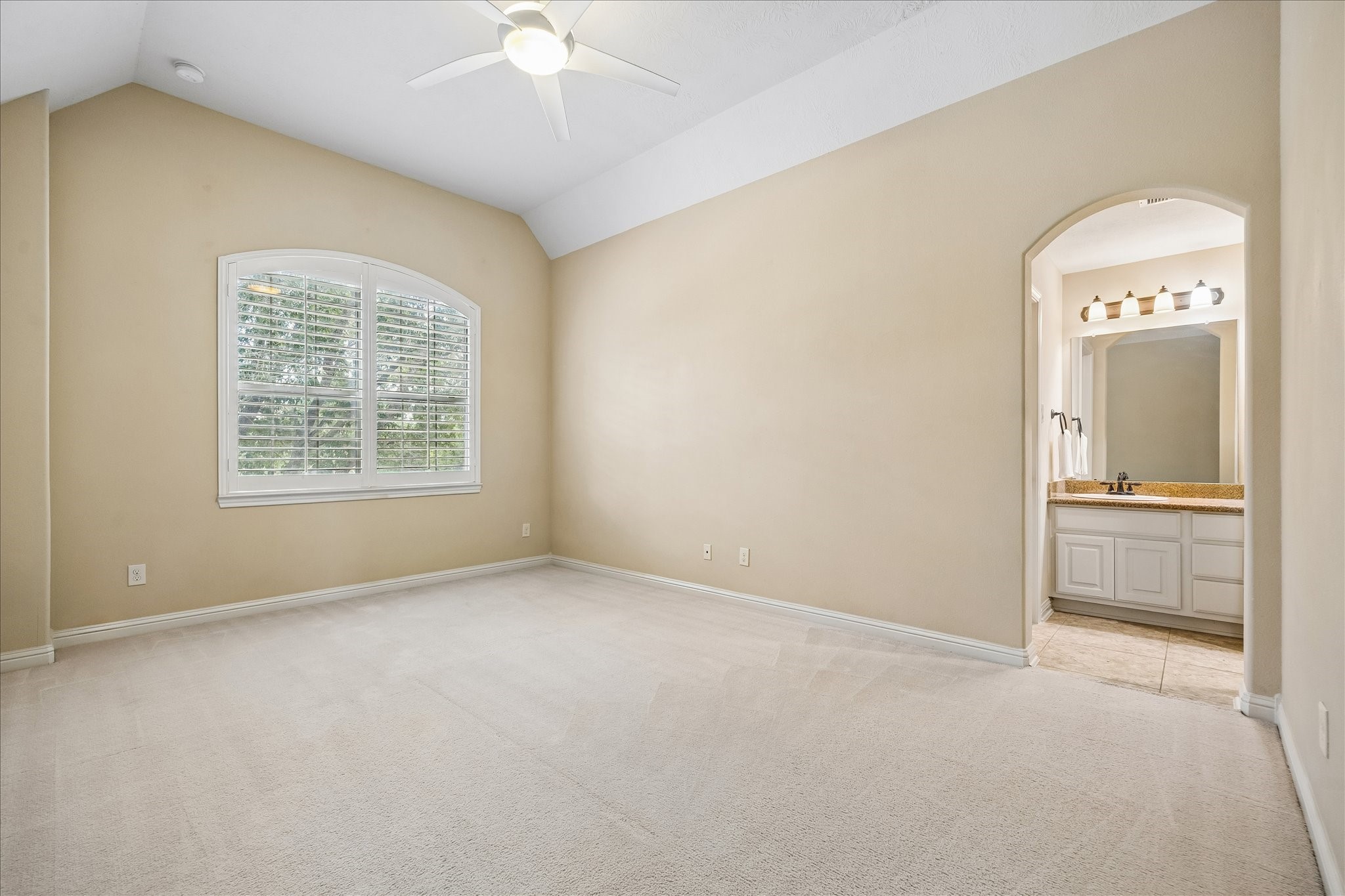  4506 Beacon View Court - 物件實景