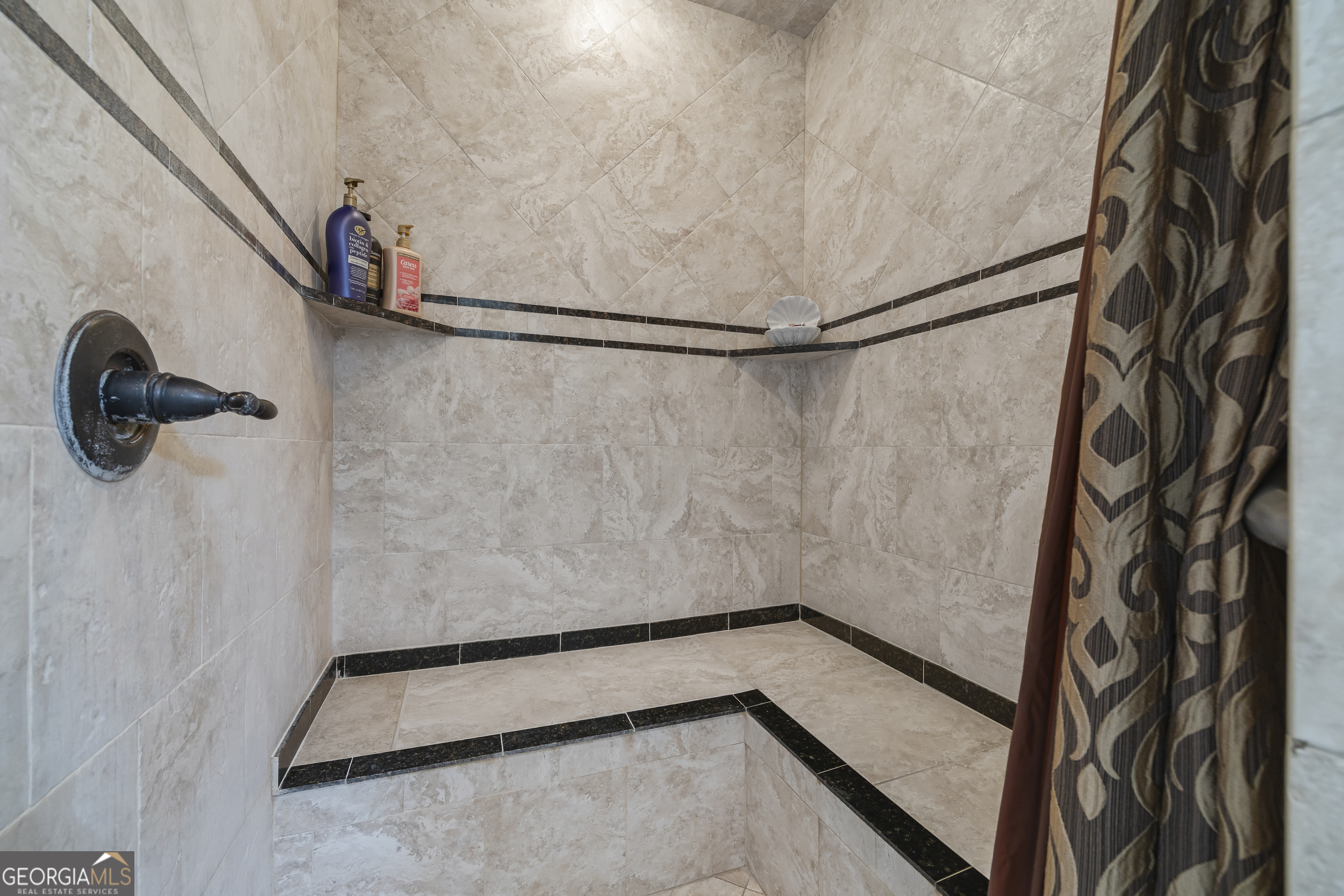 Helen, Georgia, 30545, United States, 3 Bedrooms Bedrooms, ,3 BathroomsBathrooms,Residential,For Sale,1983913