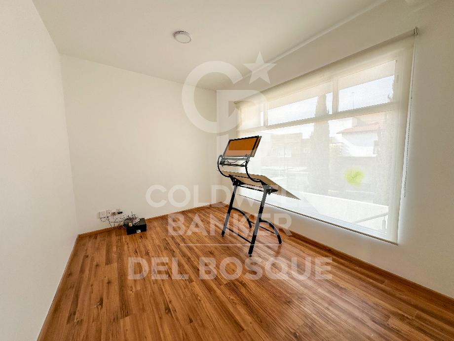 General Miguel Miram?n, Naucalpan de Juárez, Estado de méxico, 53126, Mexico, 6 Bedrooms Bedrooms, ,4 BathroomsBathrooms,Residential,For Sale,General Miguel Miram?n,1621577
