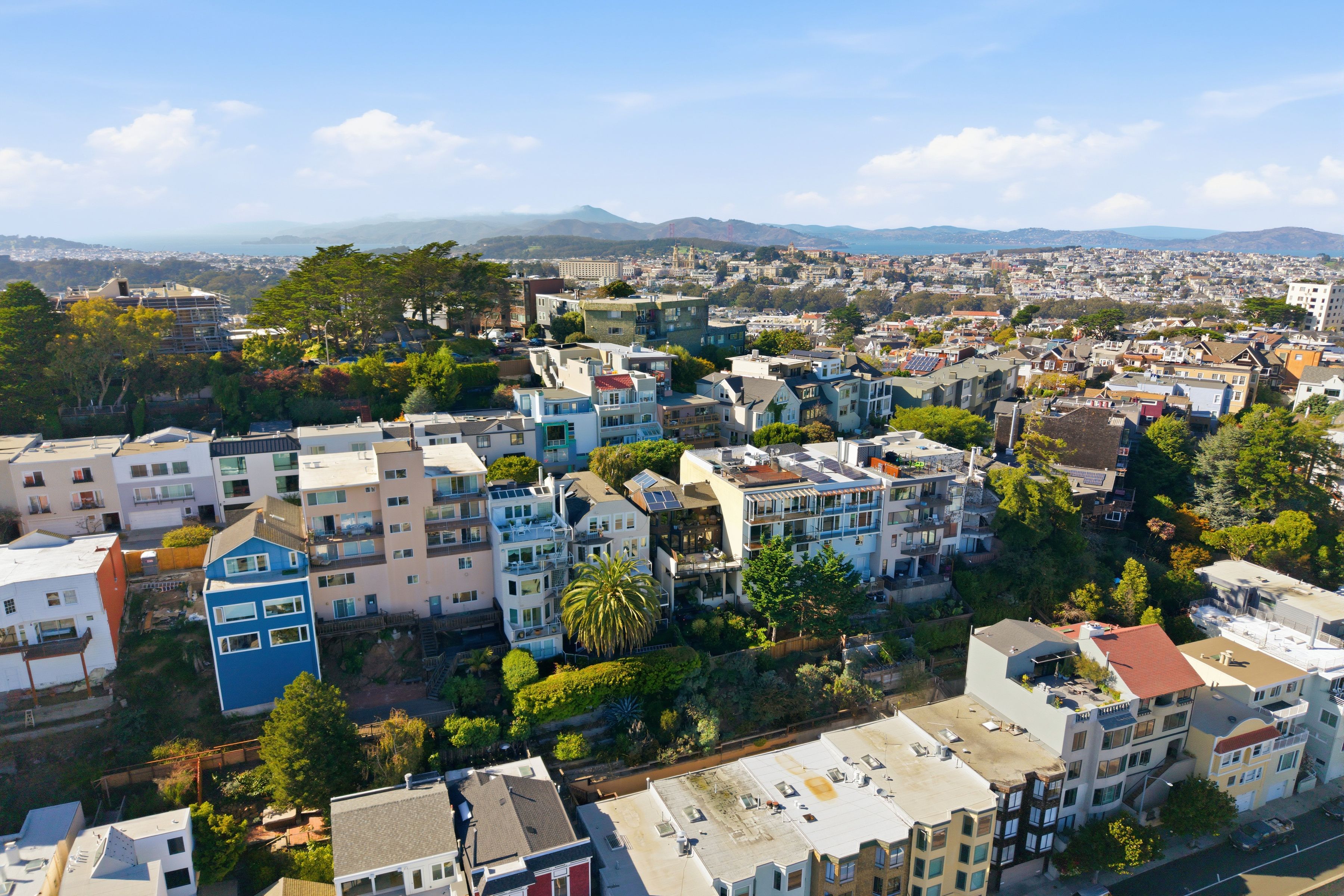  Craftsman Jewel With Sweeping Views - 物件實景