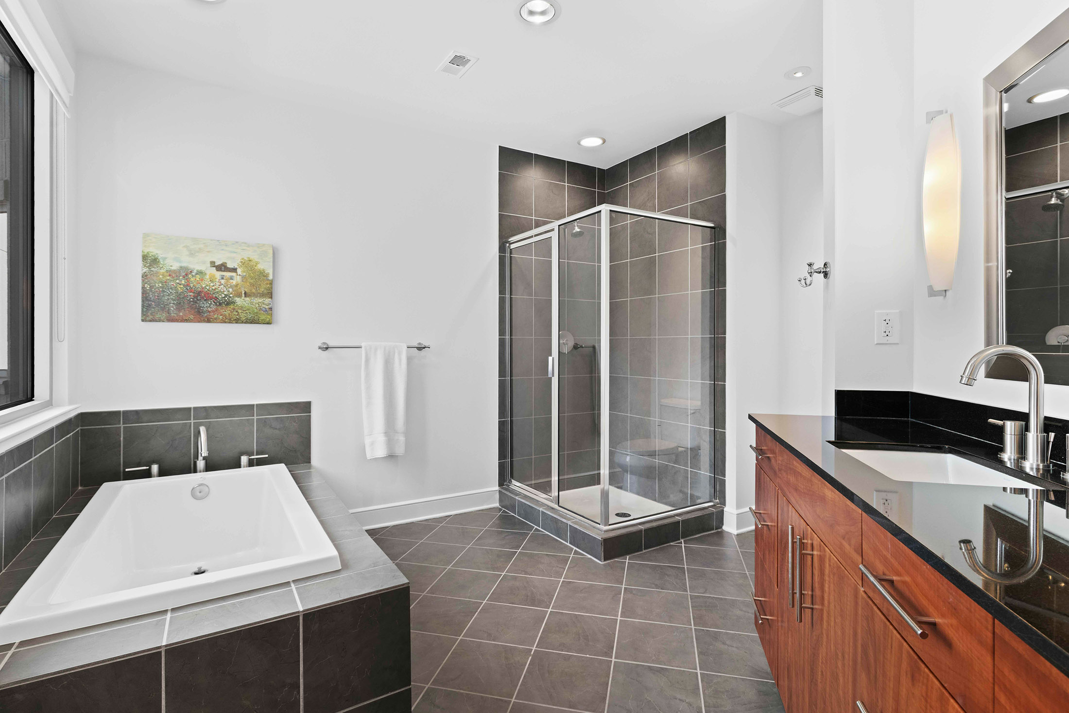  Modern Intown Living at Luxe - 物件實景