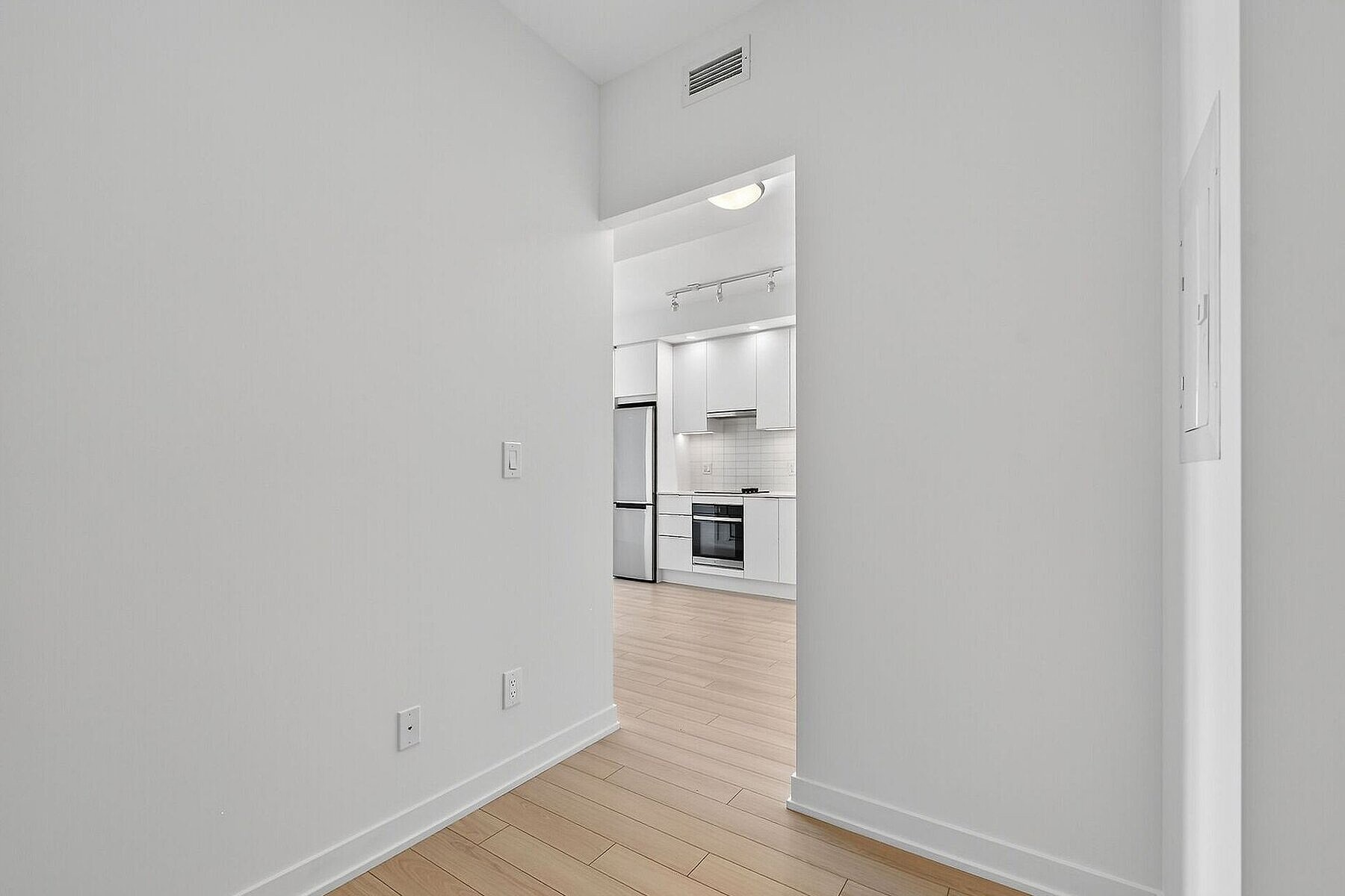  North Oak Condos - 物件實景