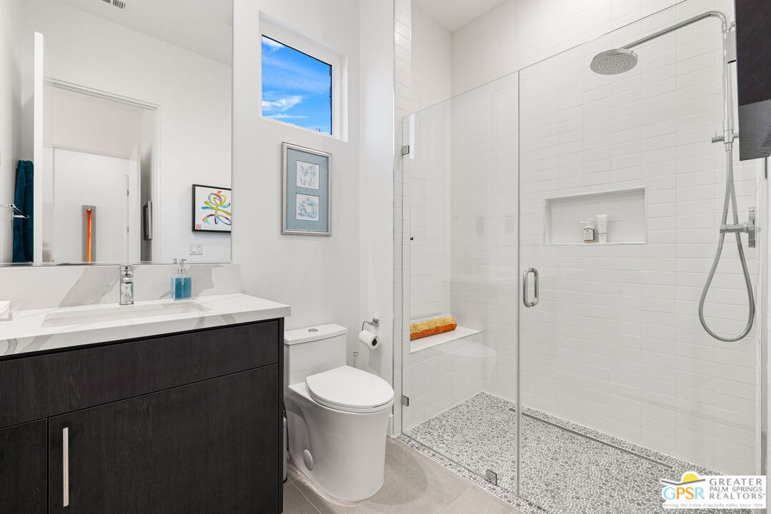 Palm Springs, California, 92262, United States, 3 Bedrooms Bedrooms, ,3 BathroomsBathrooms,Residential,For Sale,1903591
