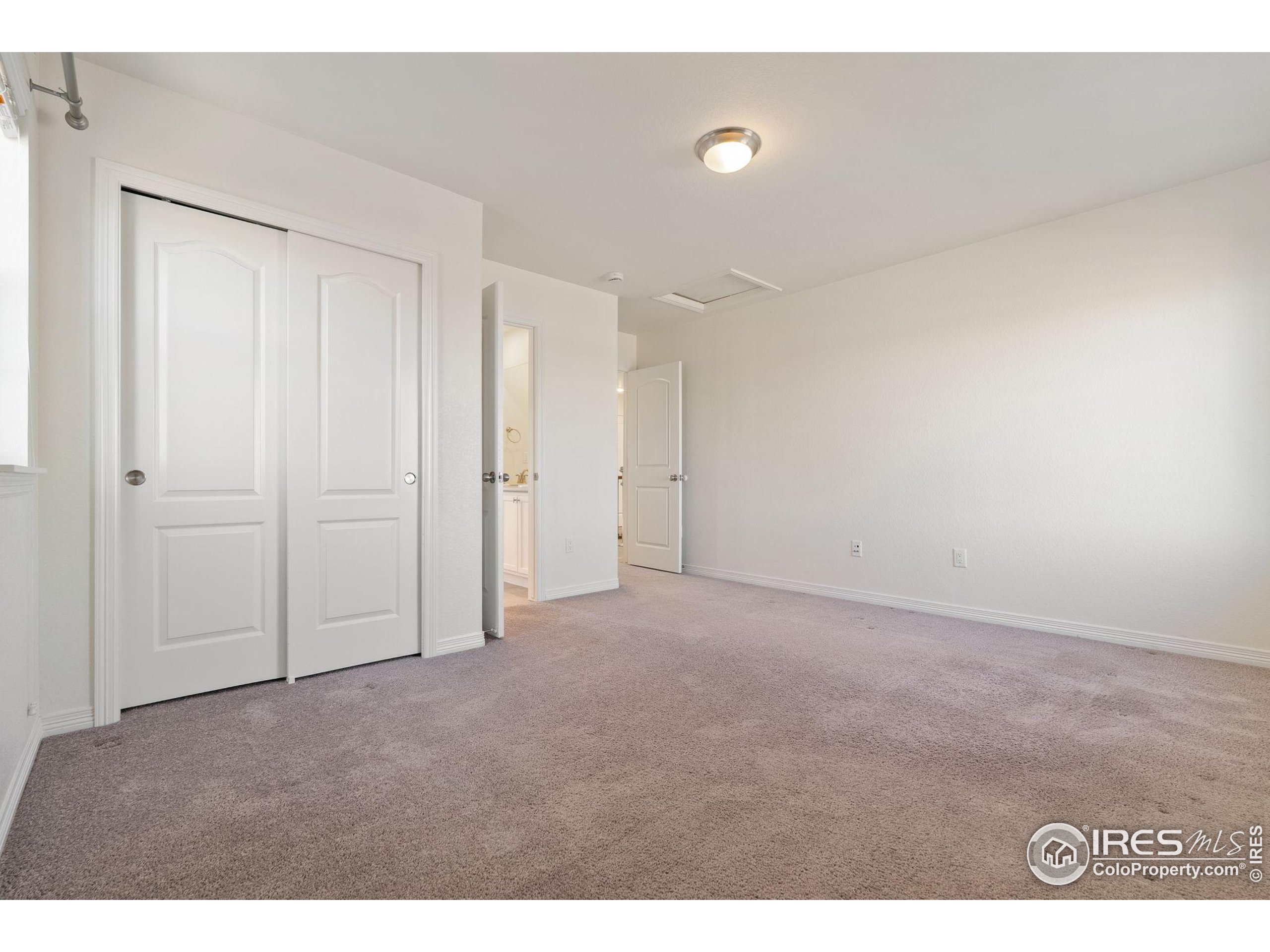 Thornton, Colorado, 80602, United States, 4 Bedrooms Bedrooms, ,4 BathroomsBathrooms,Residential,For Sale,1988981