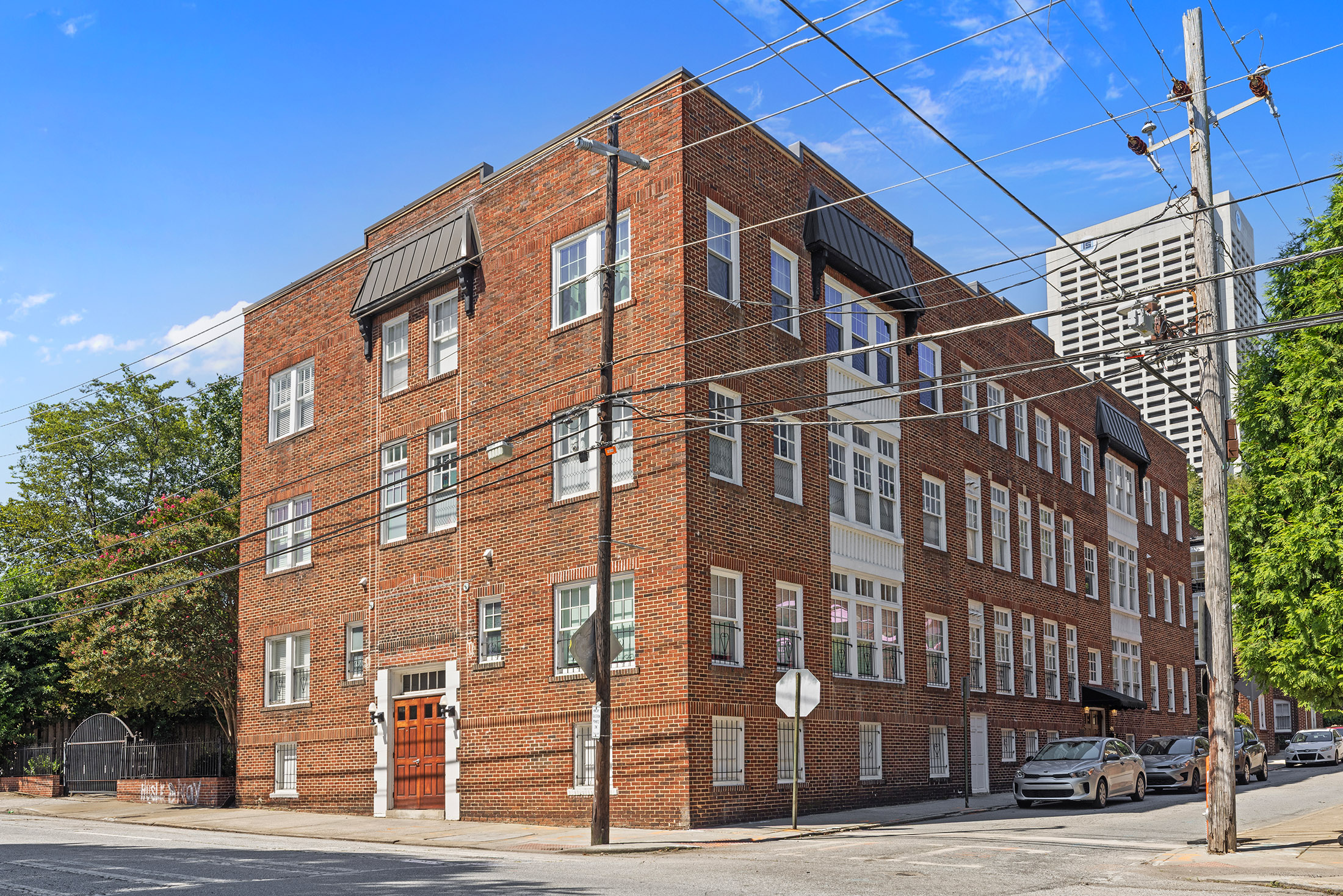  One-of-a-Kind, Historic, Midtown Mid-Rise - 物件實景