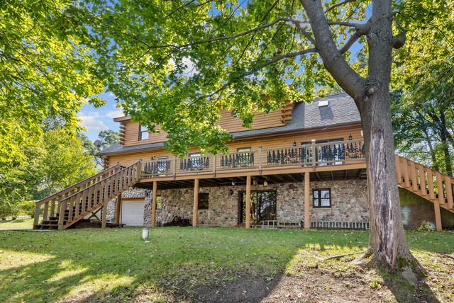 McHenry, Illinois, 60051, United States, 5 Bedrooms Bedrooms, ,3 BathroomsBathrooms,Residential,For Sale,1975629