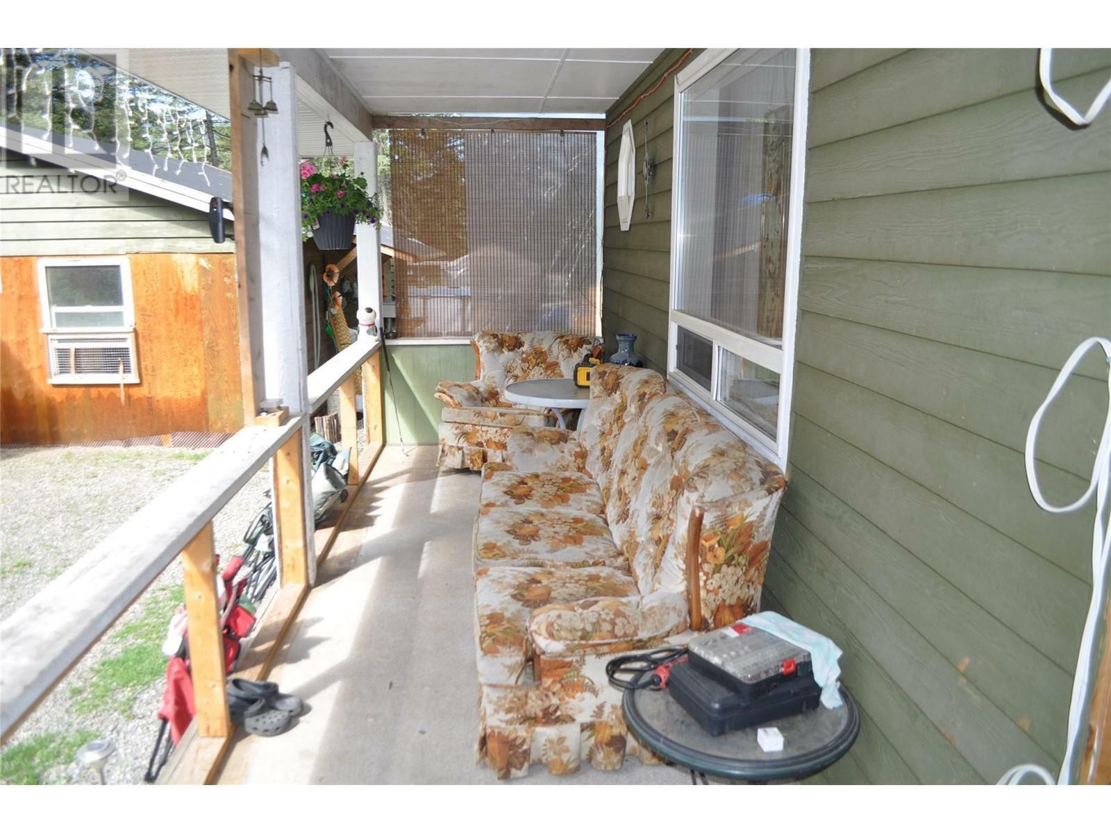 CHERRYVILLE, British Columbia, V0E 2G1, CA, 2 Bedrooms Bedrooms, ,2 BathroomsBathrooms,Residential,For Sale,1837414