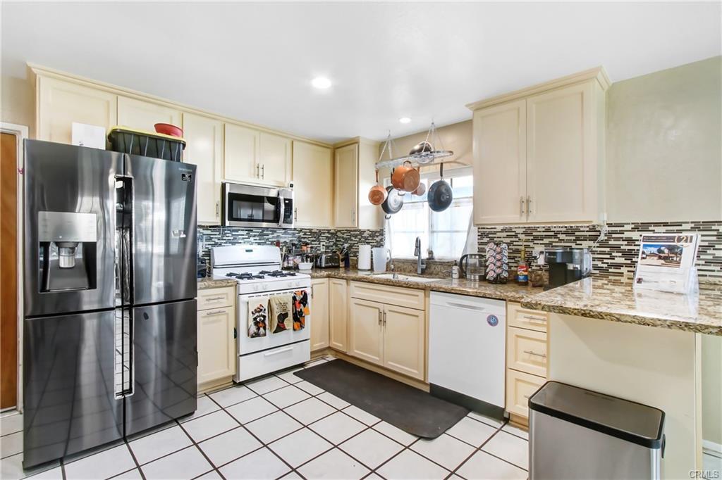 Rancho Cucamonga, California, 91730, United States, 3 Bedrooms Bedrooms, ,2 BathroomsBathrooms,Residential,For Sale,2014025