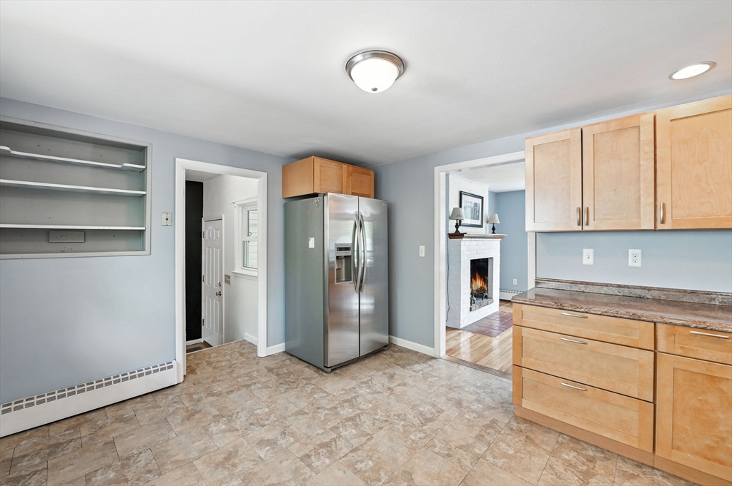 Tewksbury, Massachusetts, 01876, United States, 3 Bedrooms Bedrooms, ,2 BathroomsBathrooms,Residential,For Sale,1938994