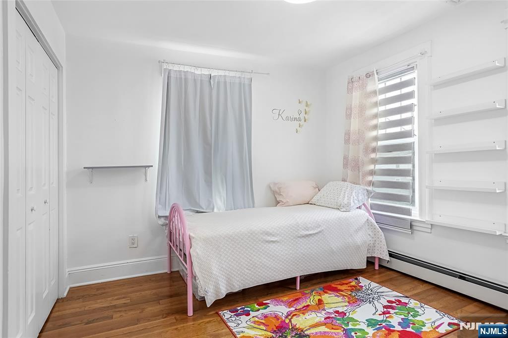 Wallington, New Jersey, 07057, United States, 3 Bedrooms Bedrooms, ,3 BathroomsBathrooms,Residential,For Sale,1939123