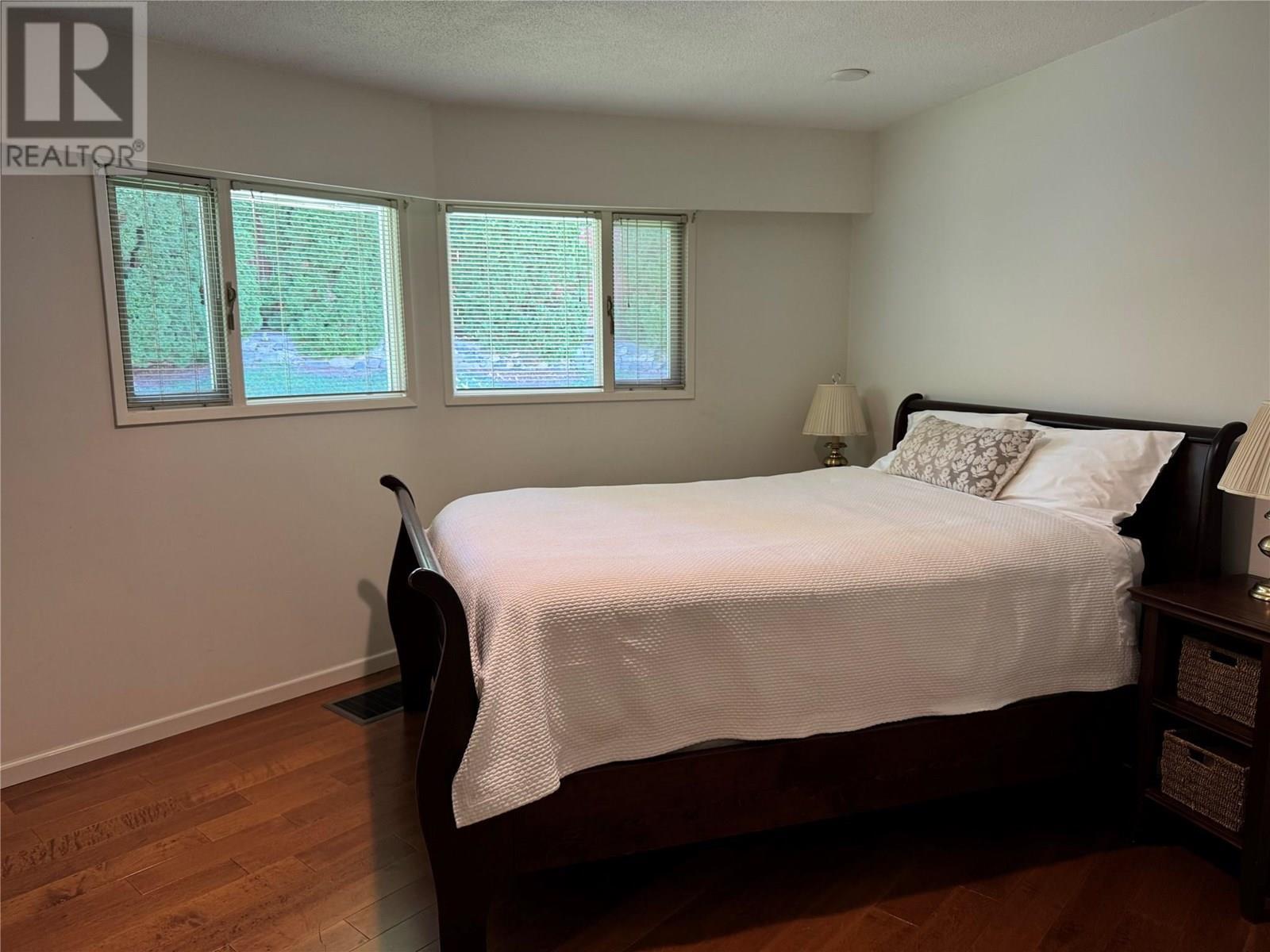 KAMLOOPS, British Columbia, V2C 4P7, CA, 4 Bedrooms Bedrooms, ,3 BathroomsBathrooms,Residential,For Sale,1858047
