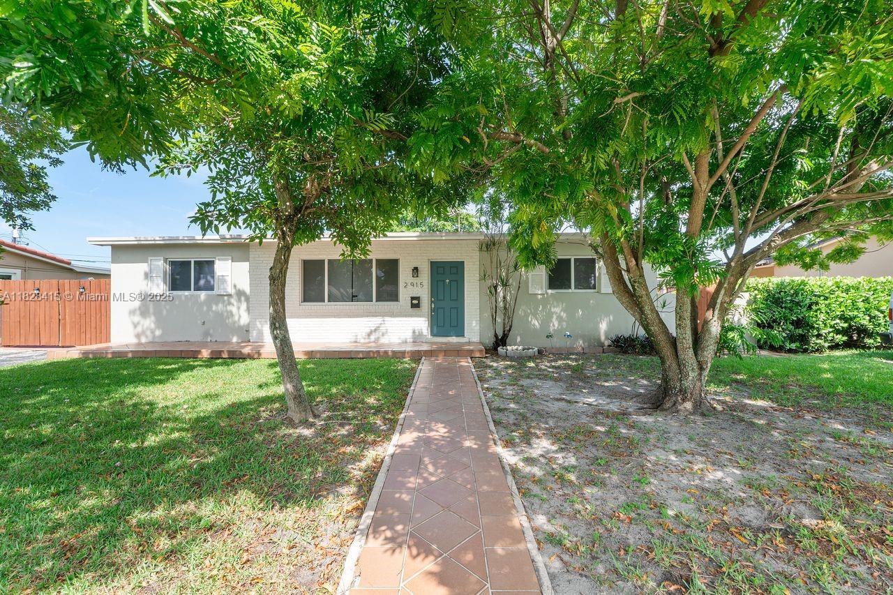 Miami, Florida, 33165, United States, 3 Bedrooms Bedrooms, ,2 BathroomsBathrooms,Residential,For Sale,1882304