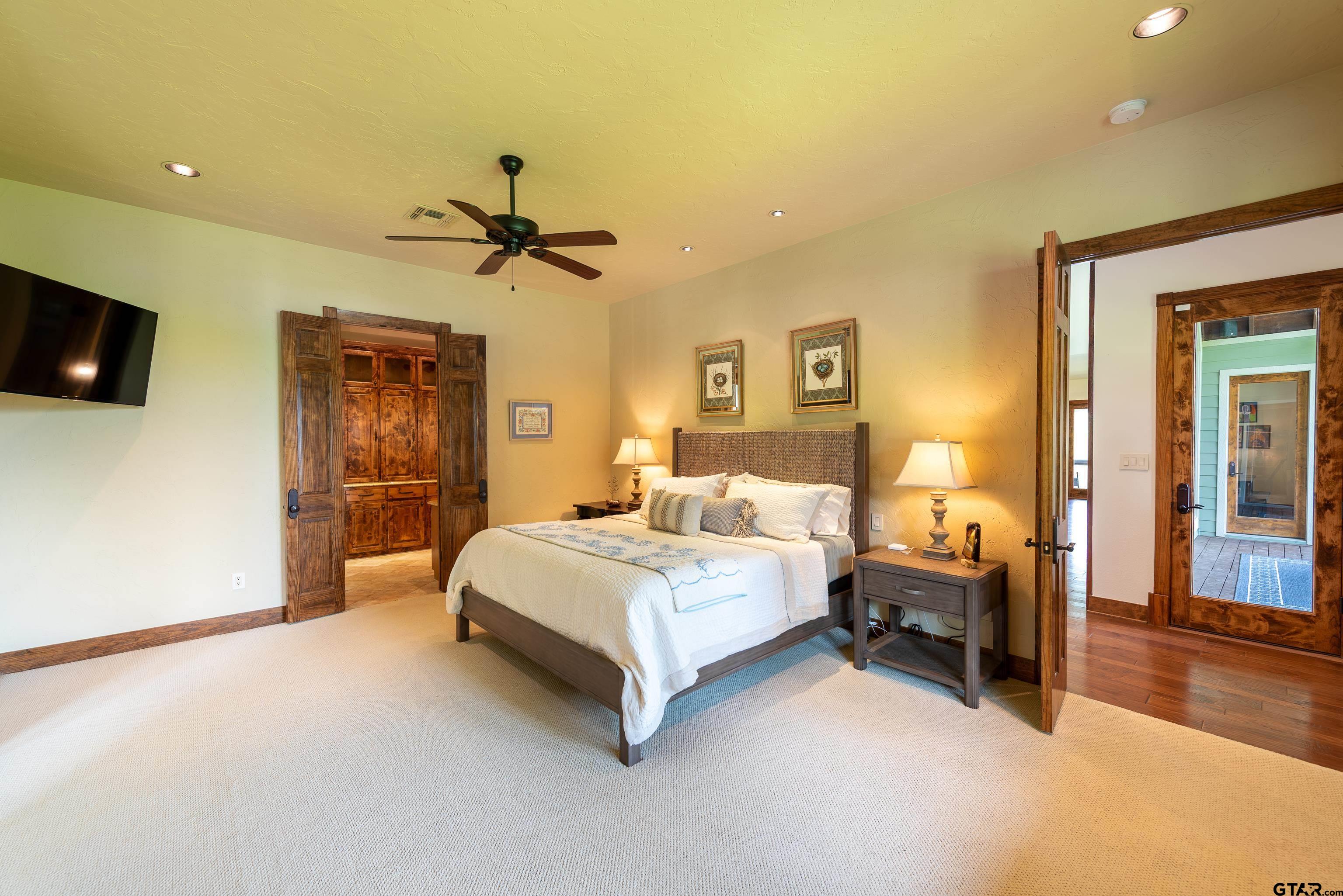 Scroggins, Texas, 75480, United States, 4 Bedrooms Bedrooms, ,5 BathroomsBathrooms,Residential,For Sale,1981840