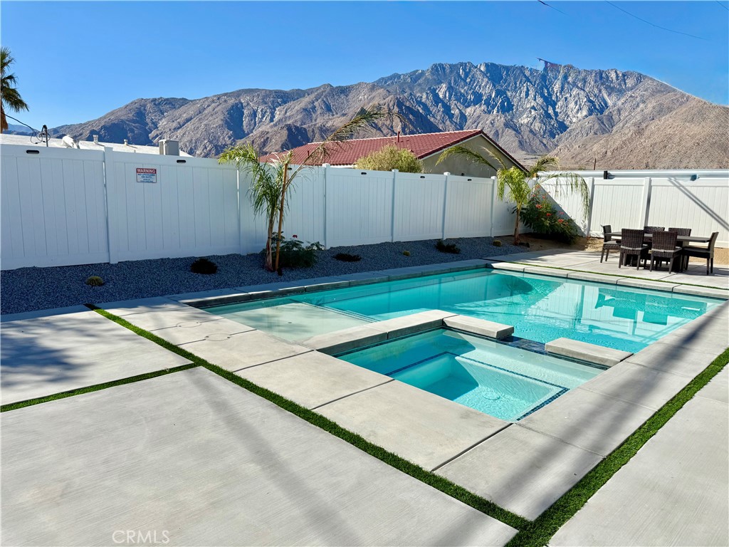 North Palm Springs, California, 92262, United States, 4 Bedrooms Bedrooms, ,2 BathroomsBathrooms,Residential,For Sale,1989712