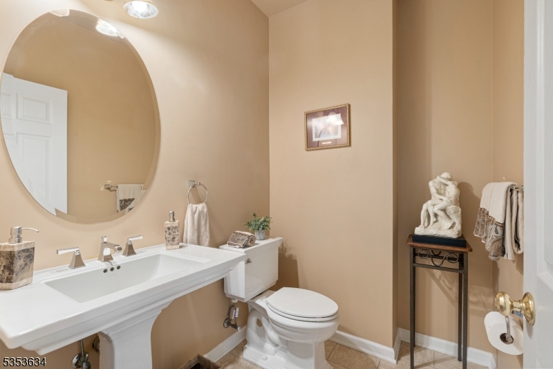 Andover Twp., New Jersey, 07821, United States, 4 Bedrooms Bedrooms, ,3 BathroomsBathrooms,Residential,For Sale,1793413