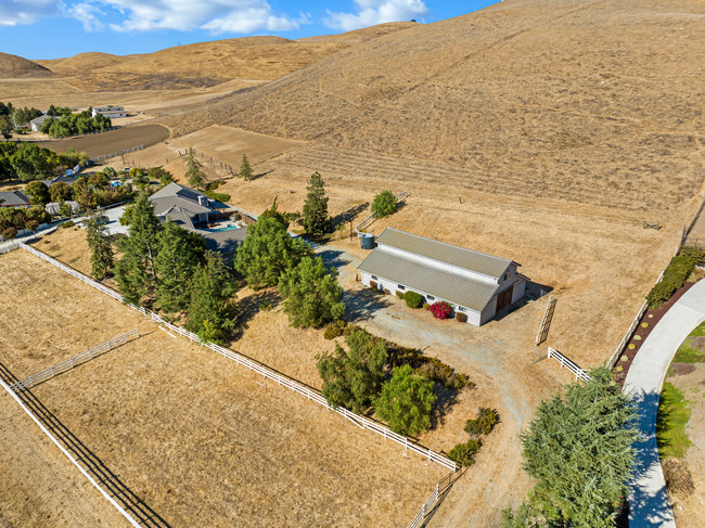 Tres Pinos, California, 95075, United States, 3 Bedrooms Bedrooms, ,3 BathroomsBathrooms,Residential,For Sale,1988626