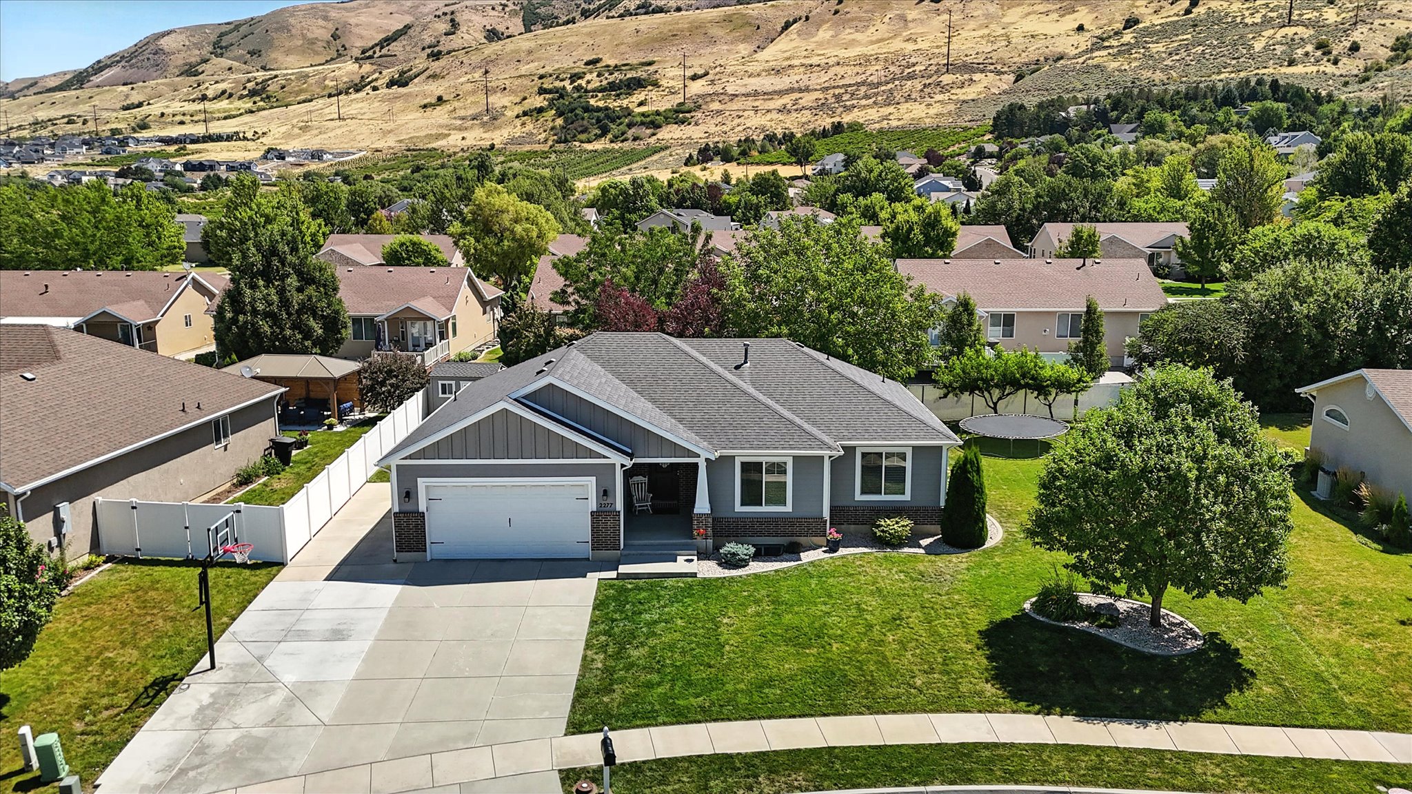 Perry, Utah, 84302, United States, 6 Bedrooms Bedrooms, ,3 BathroomsBathrooms,Residential,For Sale,1903790