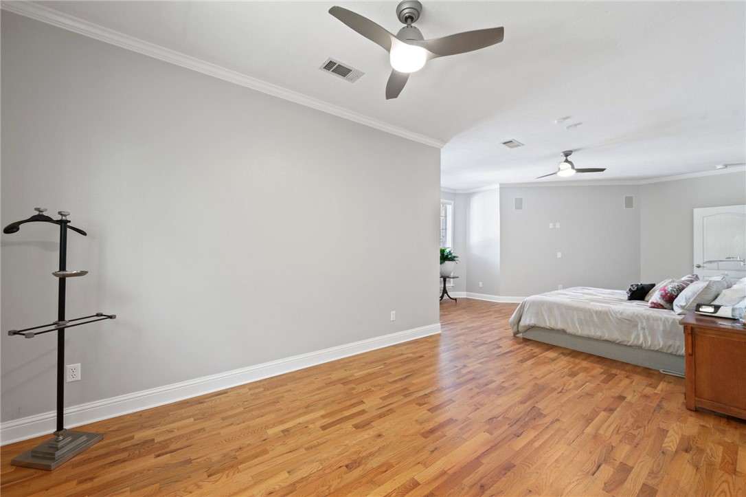 College Station, Texas, 77845, United States, 4 Bedrooms Bedrooms, ,4 BathroomsBathrooms,Residential,For Sale,1935327
