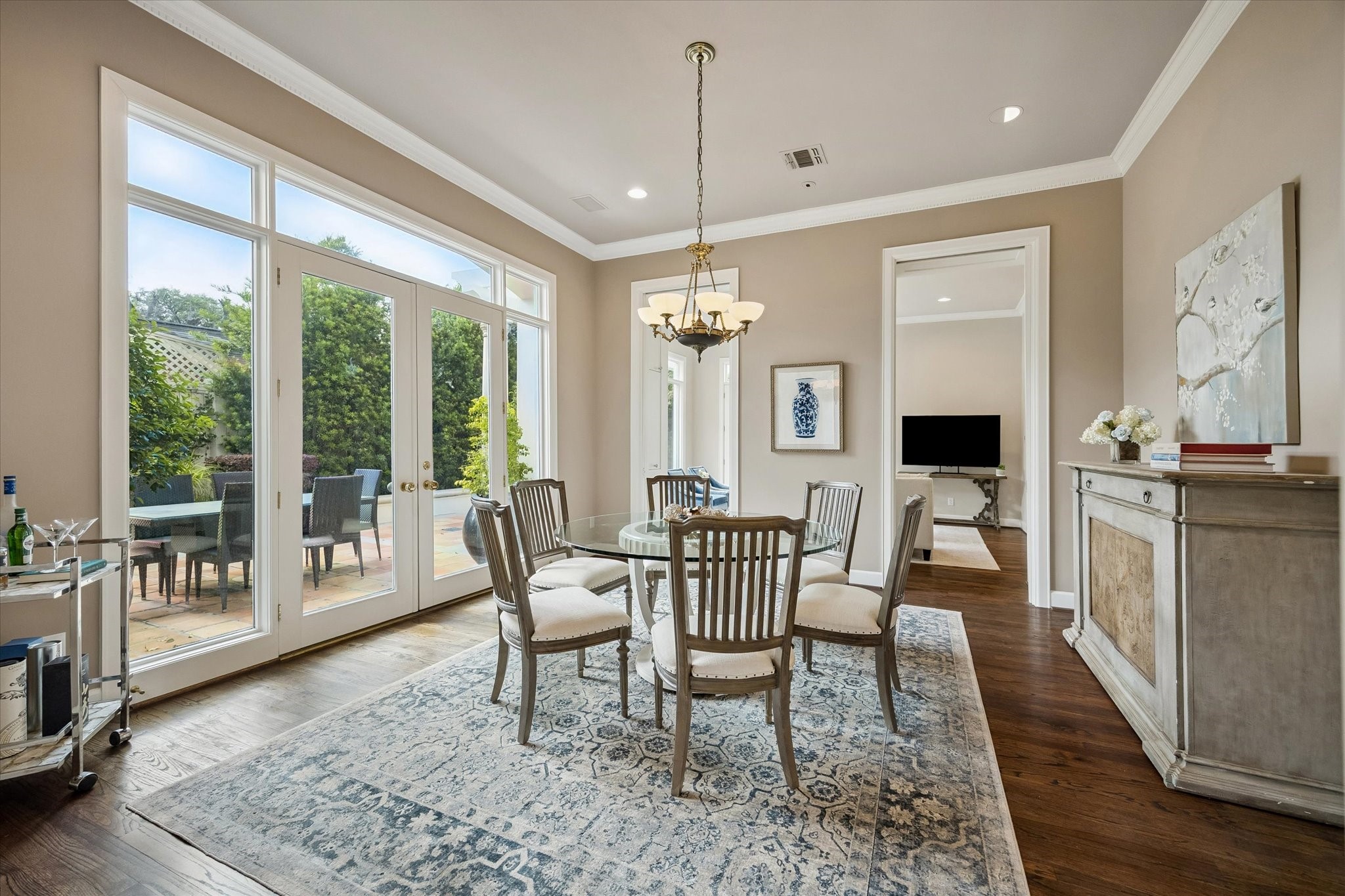  2102 Mcclendon Street - 物件實景