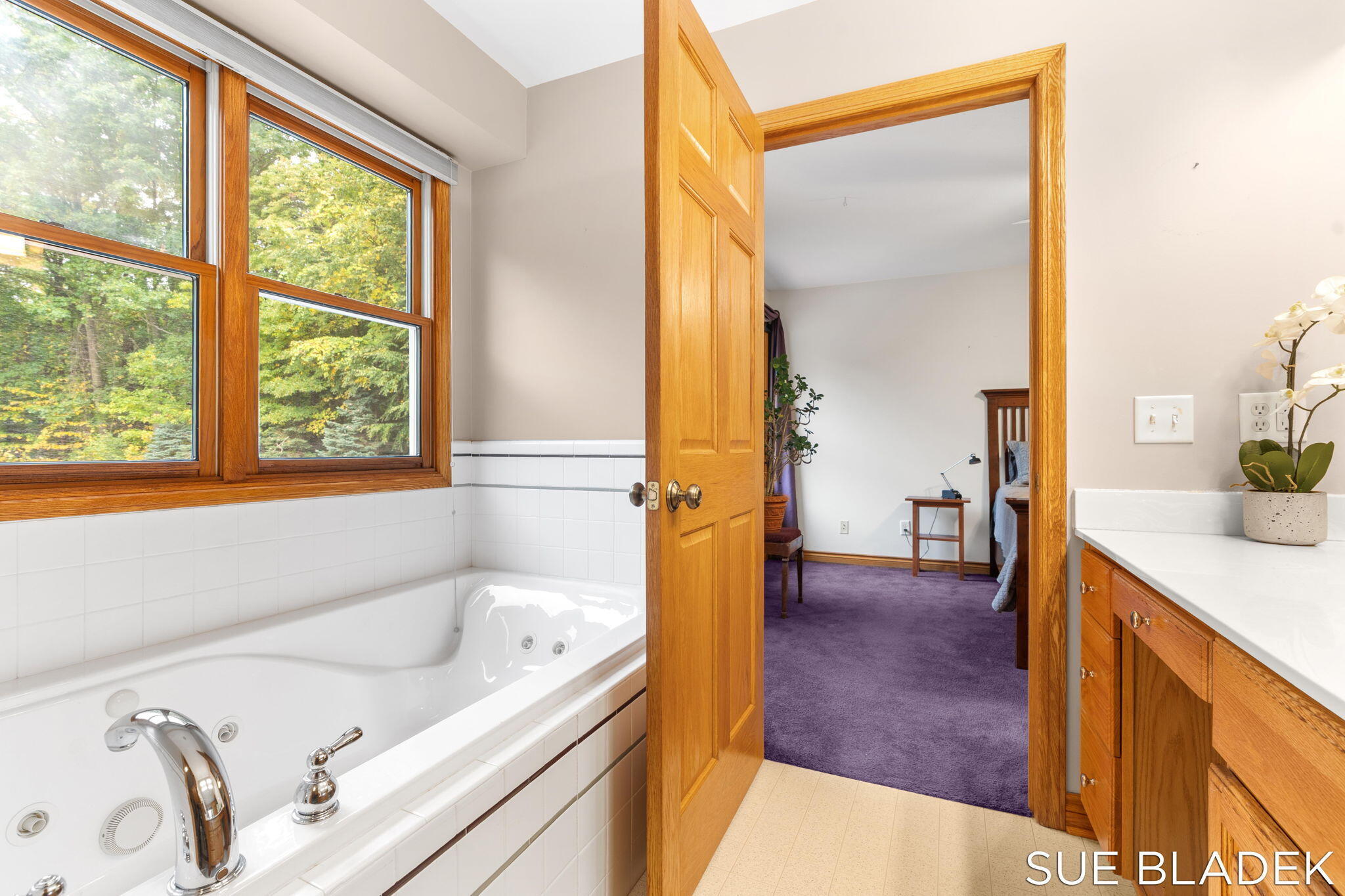 Fennville, Michigan, 49408, United States, 4 Bedrooms Bedrooms, ,4 BathroomsBathrooms,Residential,For Sale,1966449