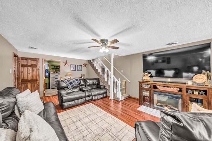 Vanceburg, Kentucky, 41179, United States, 4 Bedrooms Bedrooms, ,2 BathroomsBathrooms,Residential,For Sale,1984182