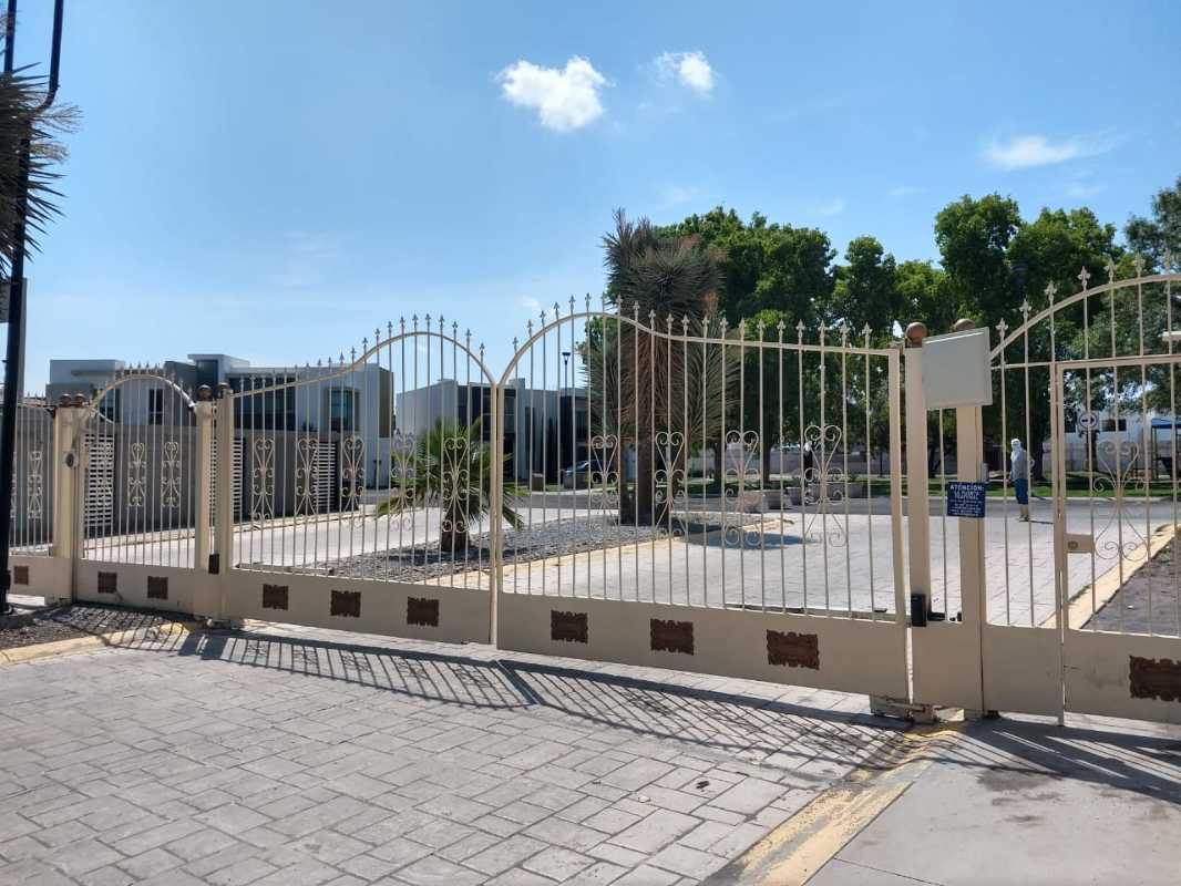 CERRADA TINTORETO, Torreón, Coahuila de Zaragoza, 27420, Mexico, 1 Bedroom Bedrooms, ,Residential,For Sale,CERRADA TINTORETO,1621801