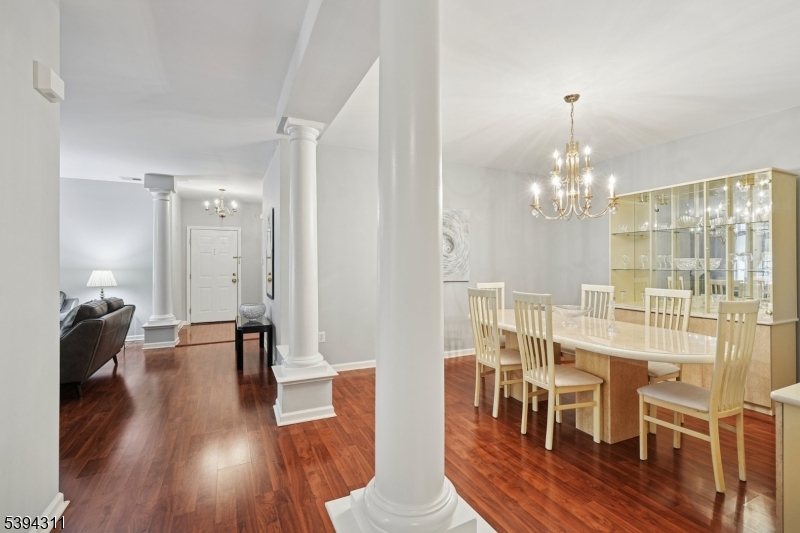 Cedar Grove Twp., New Jersey, 07009, United States, 2 Bedrooms Bedrooms, ,2 BathroomsBathrooms,Residential,For Sale,1989209