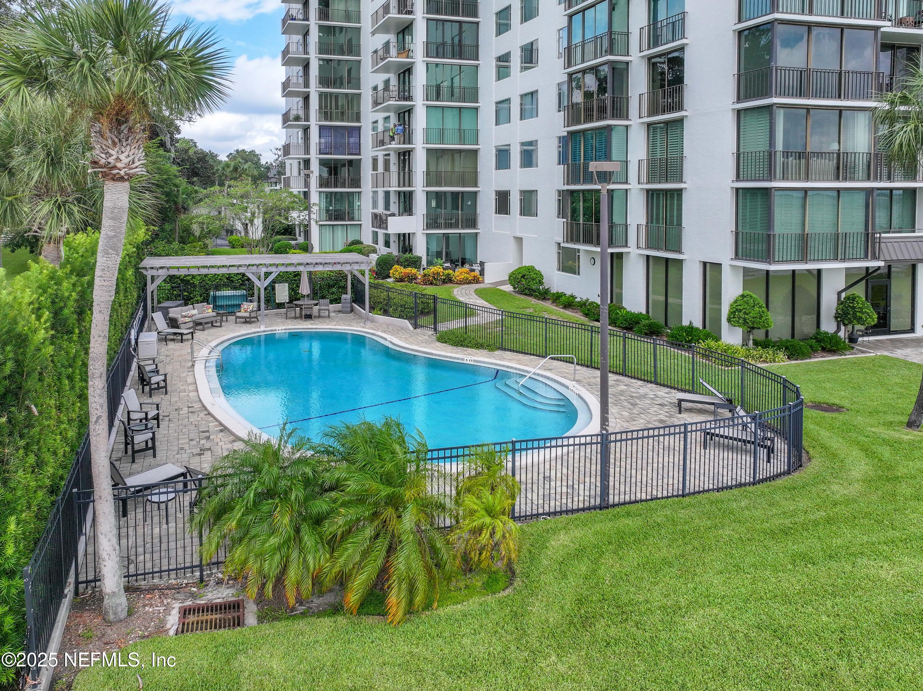 Jacksonville, Florida, 32205, United States, 3 Bedrooms Bedrooms, ,2 BathroomsBathrooms,Residential,For Sale,1957933