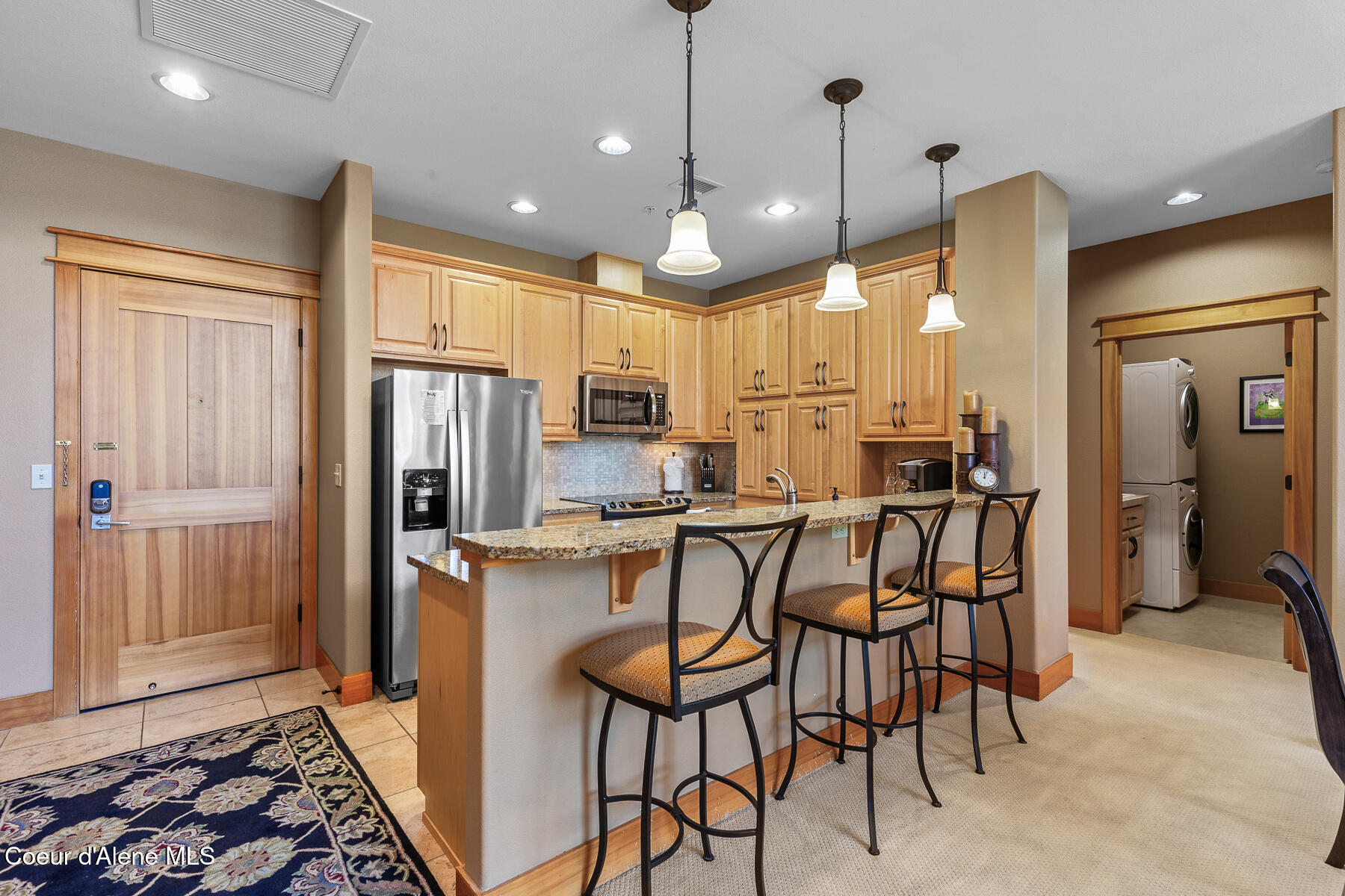 Coeur d'Alene, Idaho, 83814, United States, 2 Bedrooms Bedrooms, ,2 BathroomsBathrooms,Residential,For Sale,1974627