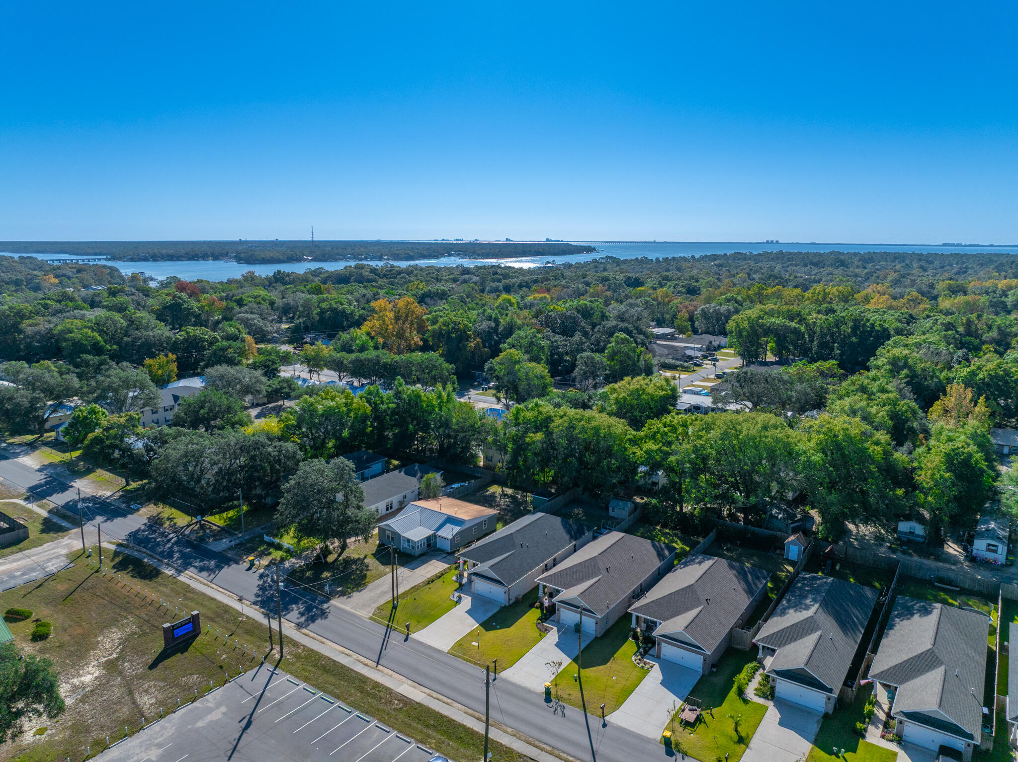 Niceville, Florida, 32578, United States, 4 Bedrooms Bedrooms, ,2 BathroomsBathrooms,Residential,For Sale,1992868