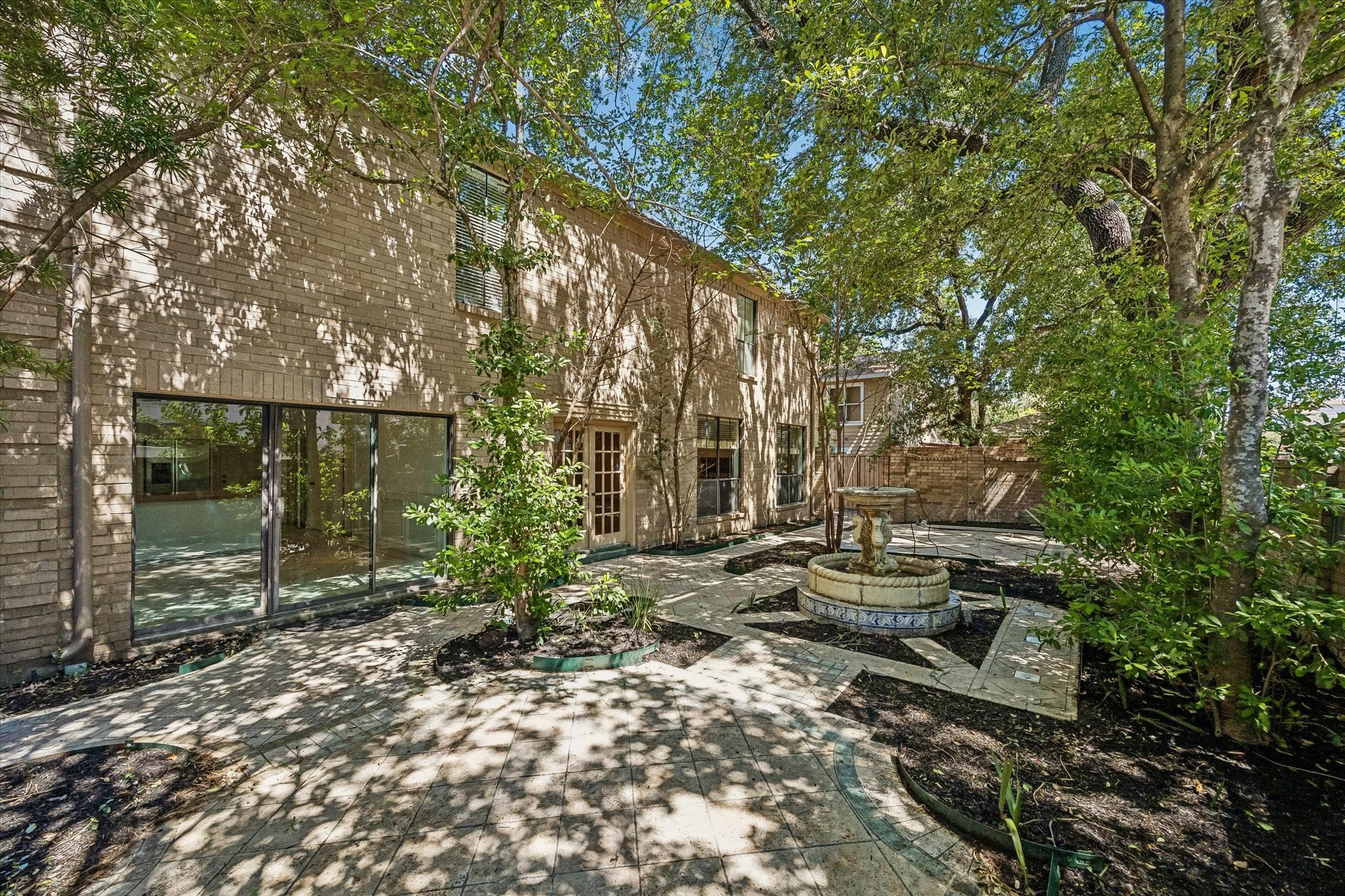  2522 Nantucket Drive A - 物件實景
