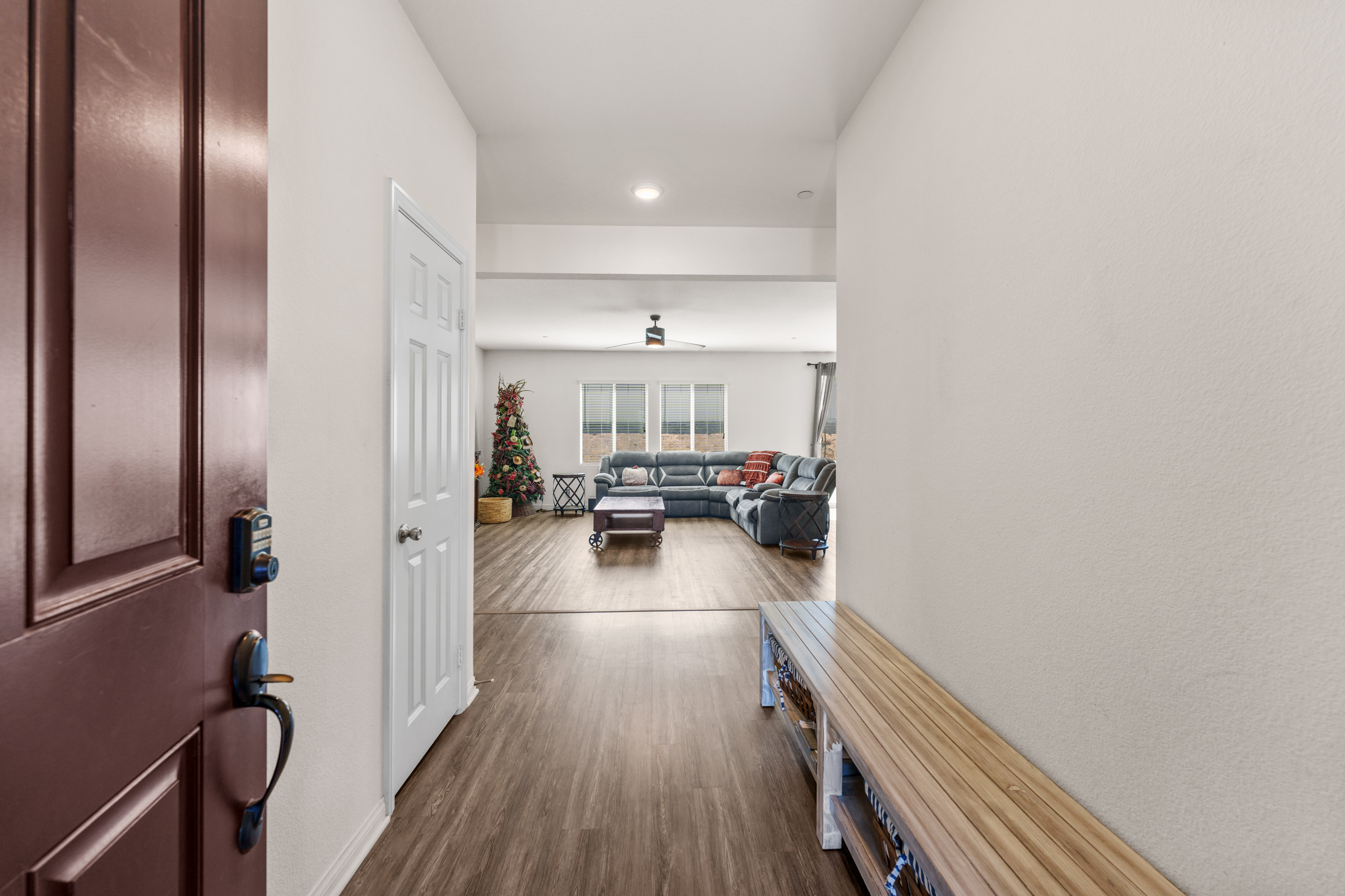 Menifee, California, 92584, United States, 3 Bedrooms Bedrooms, ,2 BathroomsBathrooms,Residential,For Sale,1980644