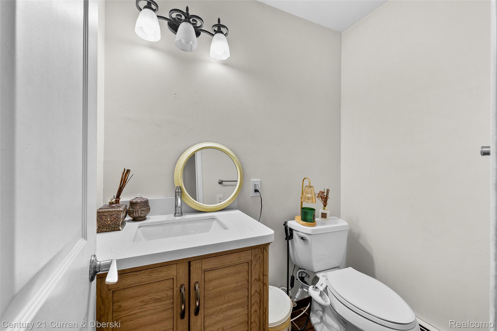 Dearborn Heights, Michigan, 48127, United States, 4 Bedrooms Bedrooms, ,4 BathroomsBathrooms,Residential,For Sale,1988554