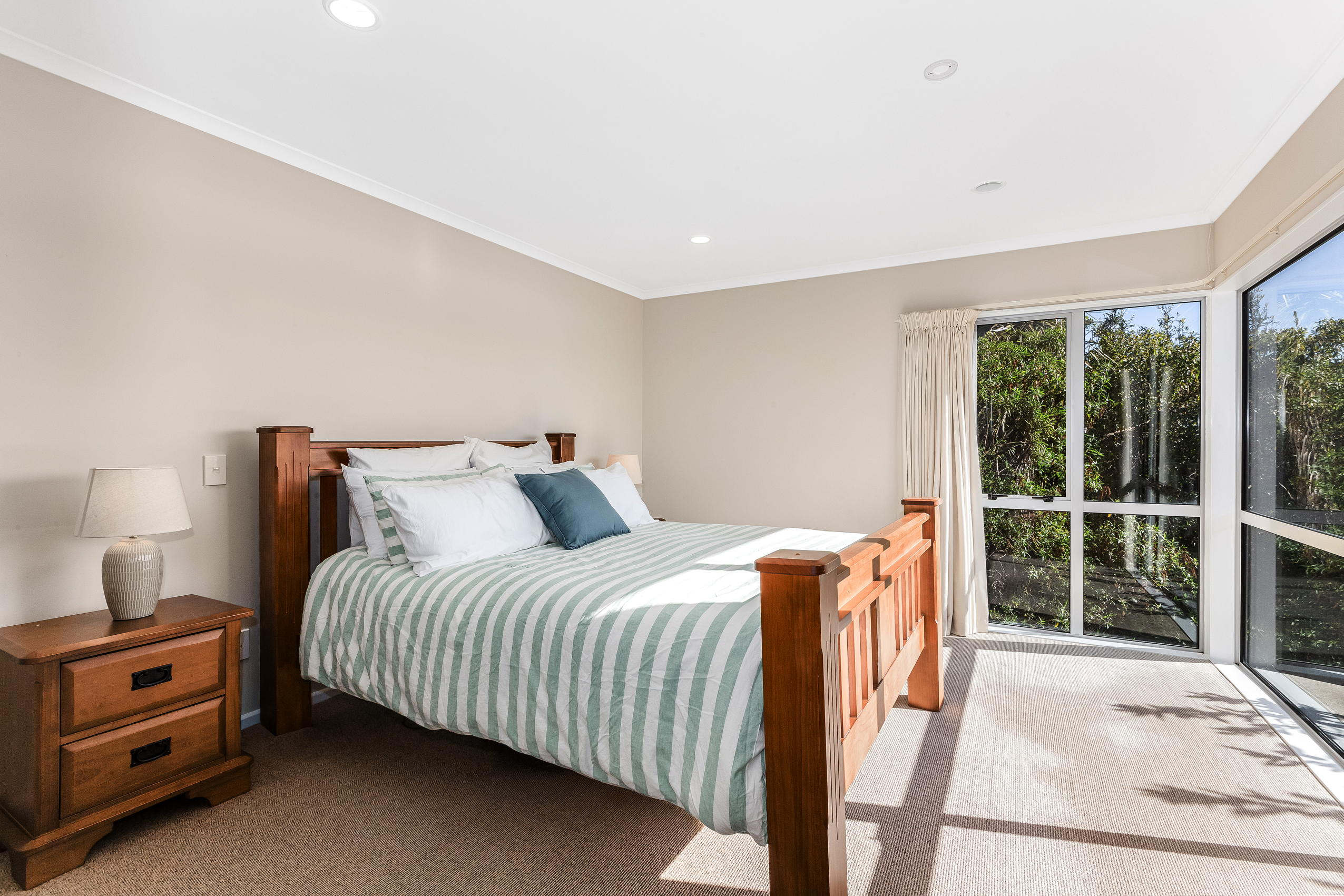  18 Leeward Drive, Whitby - 物件實景