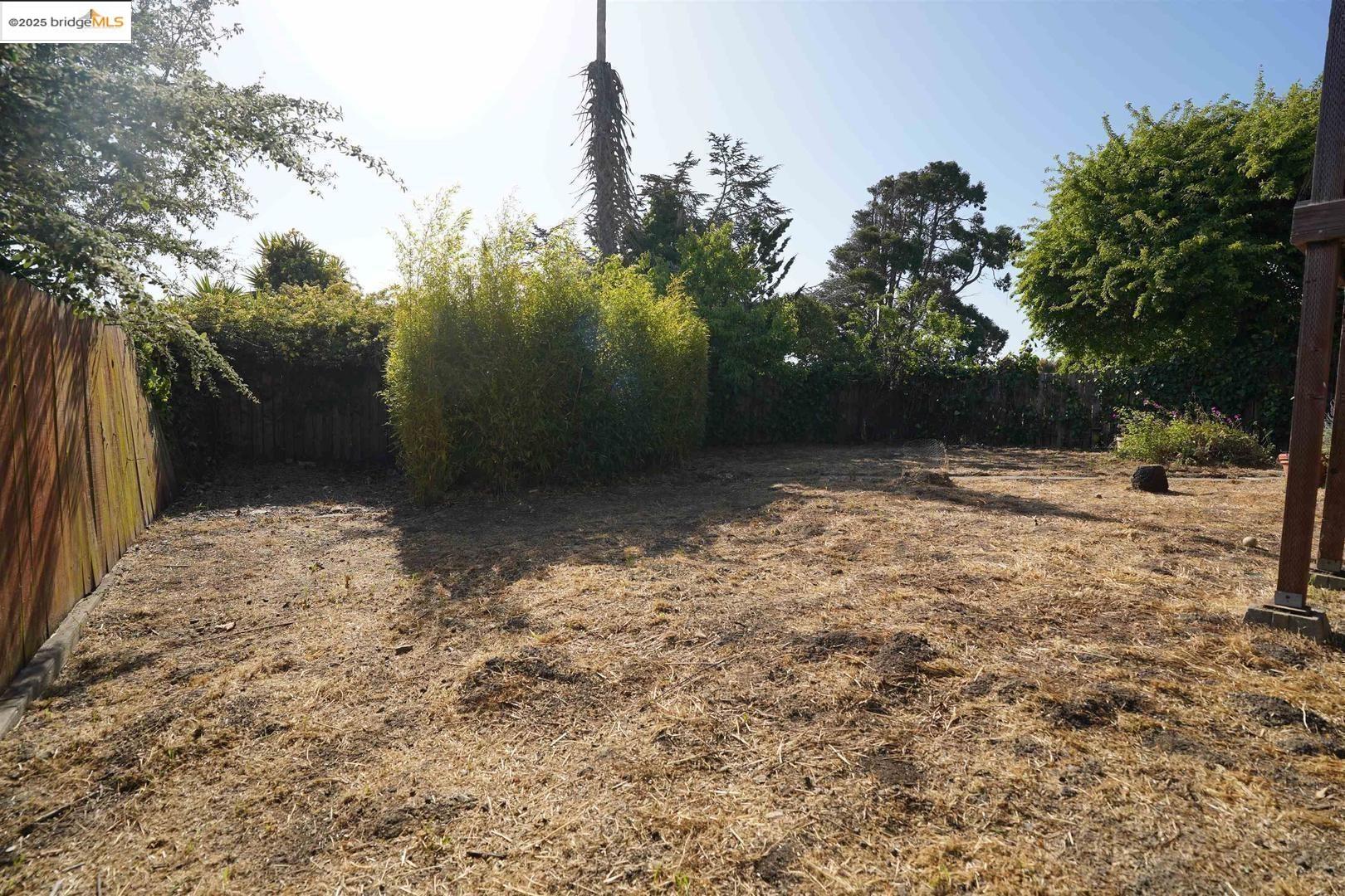 Richmond, California, 94805, United States, 5 Bedrooms Bedrooms, ,2 BathroomsBathrooms,Residential,For Sale,1895644